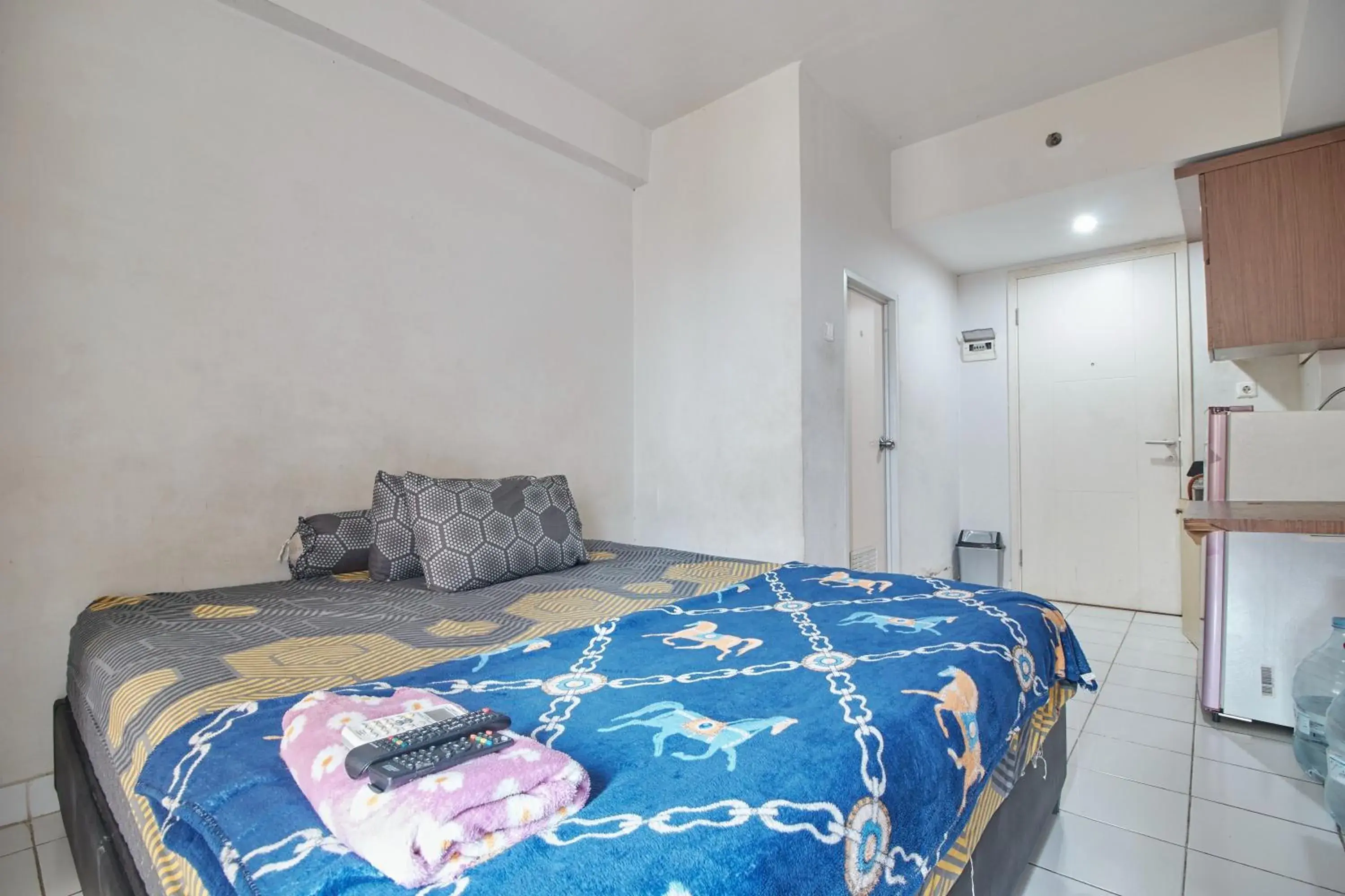 Bedroom, Bed in Room Rendi @ Apt Dramaga Tower Bedroom, Bed in Room Rendi @ Apt Dramaga Tower