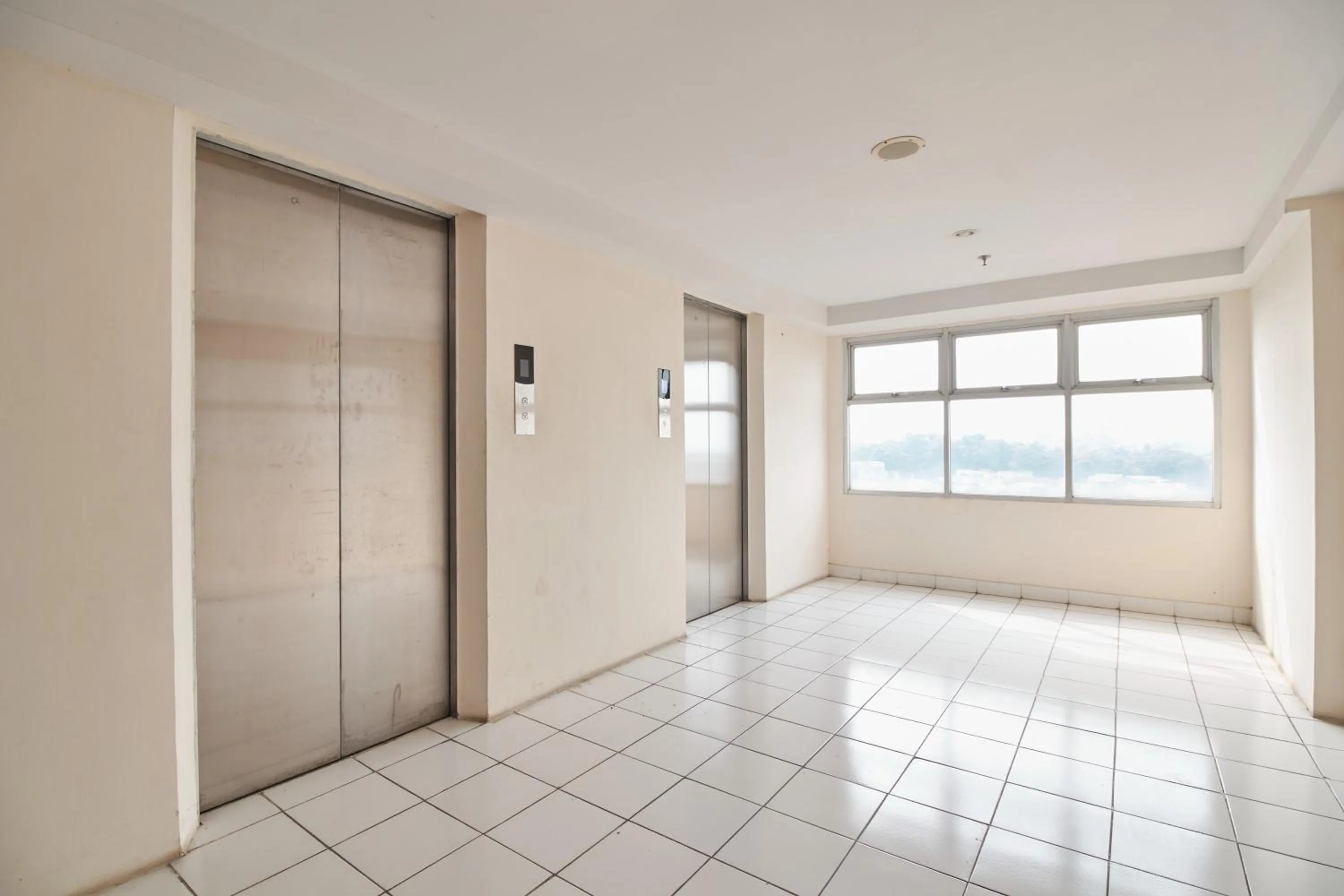 Lobby or reception in Room Rendi @ Apt Dramaga Tower