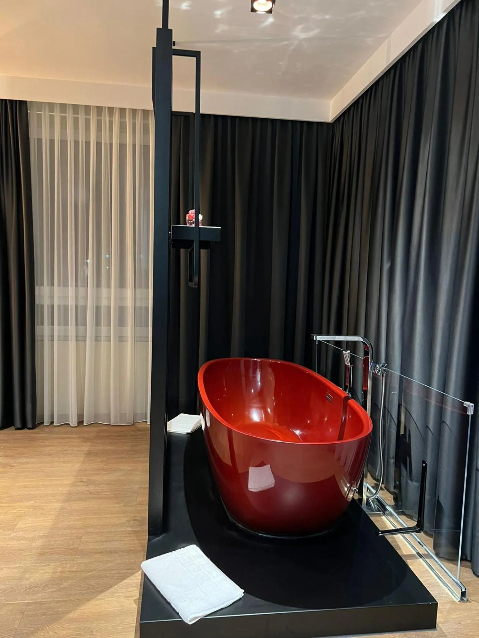 Bath in Design Hotel Winterrot