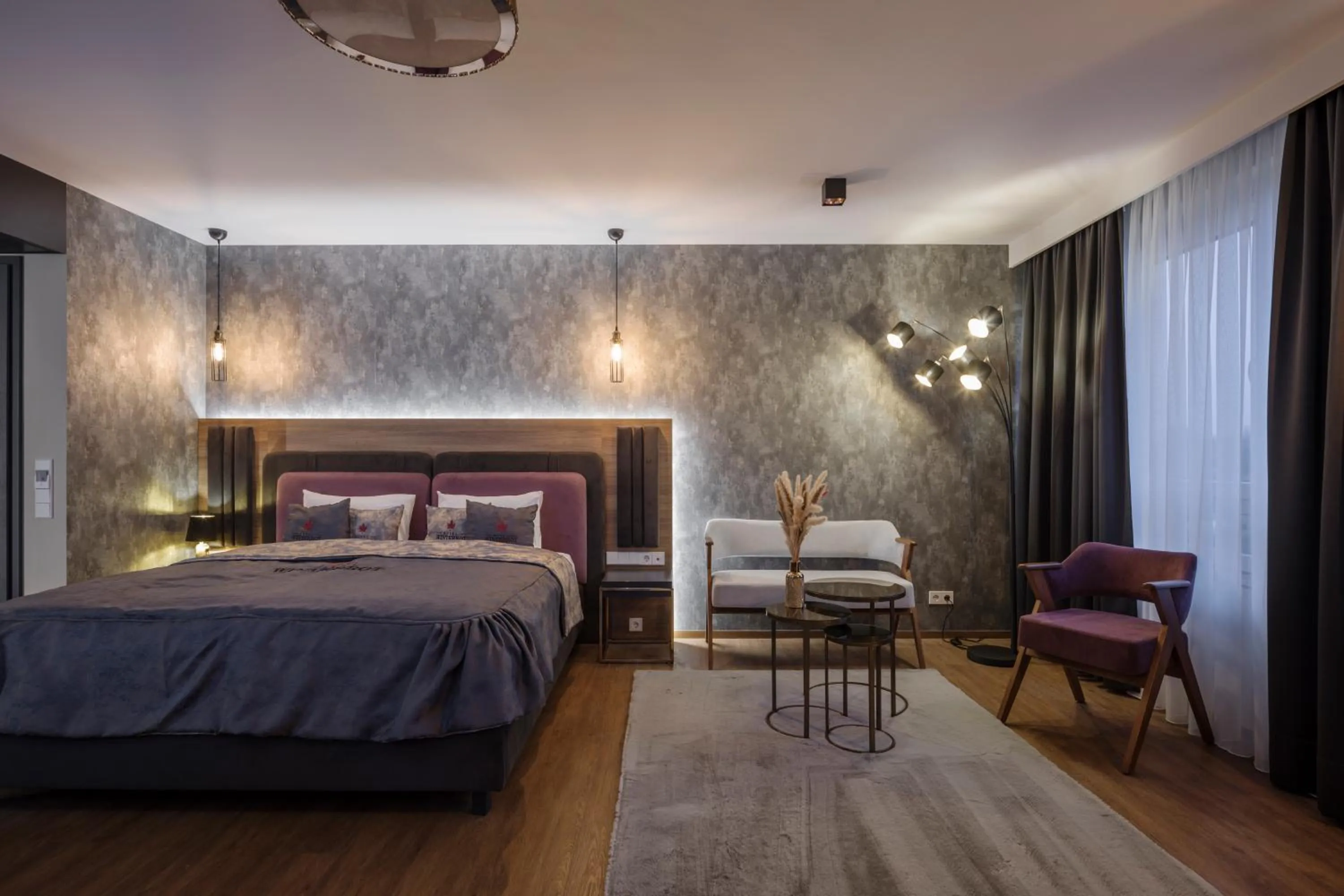 Photo of the whole room, Bed in Design Hotel Winterrot