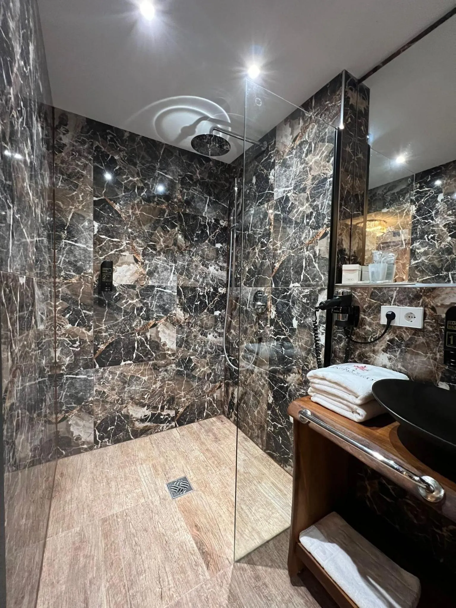 Shower in Design Hotel Winterrot