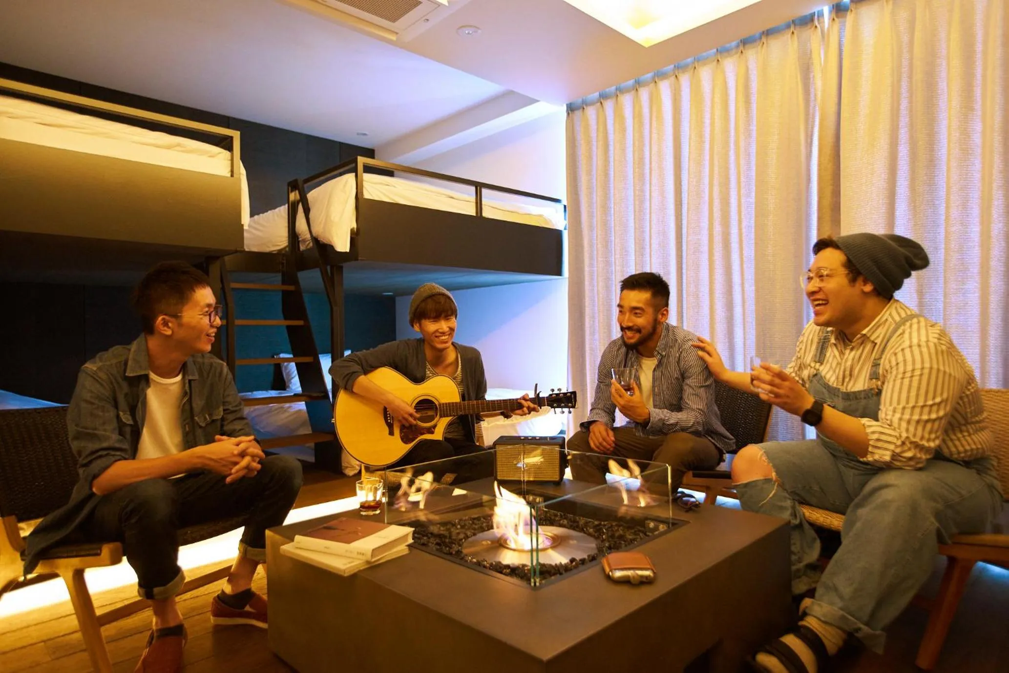 Photo of the whole room in 20 PIECES