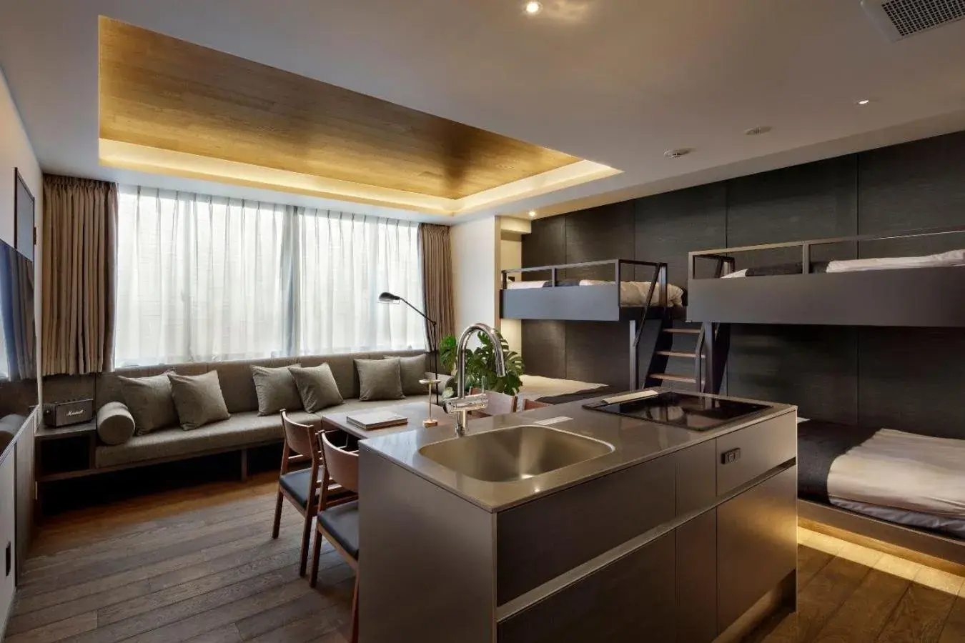 Kitchen or kitchenette in 20 PIECES Kitchen or kitchenette in 20 PIECES