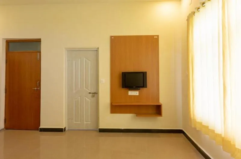 KSTDC Hotel Mayura Krishna Almatti