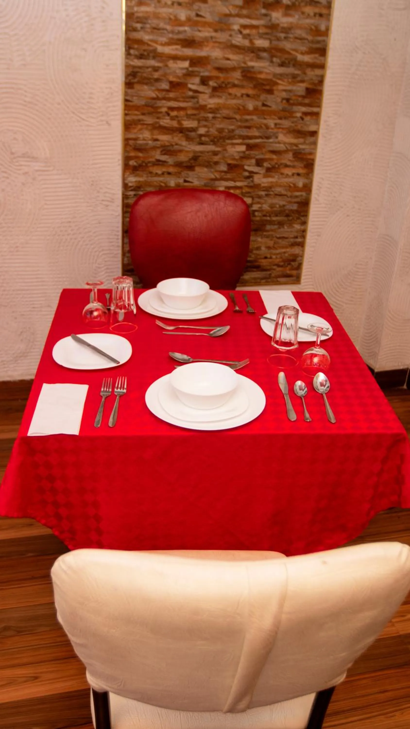Restaurant/places to eat in Sheratton Regency Hotel Nairobi