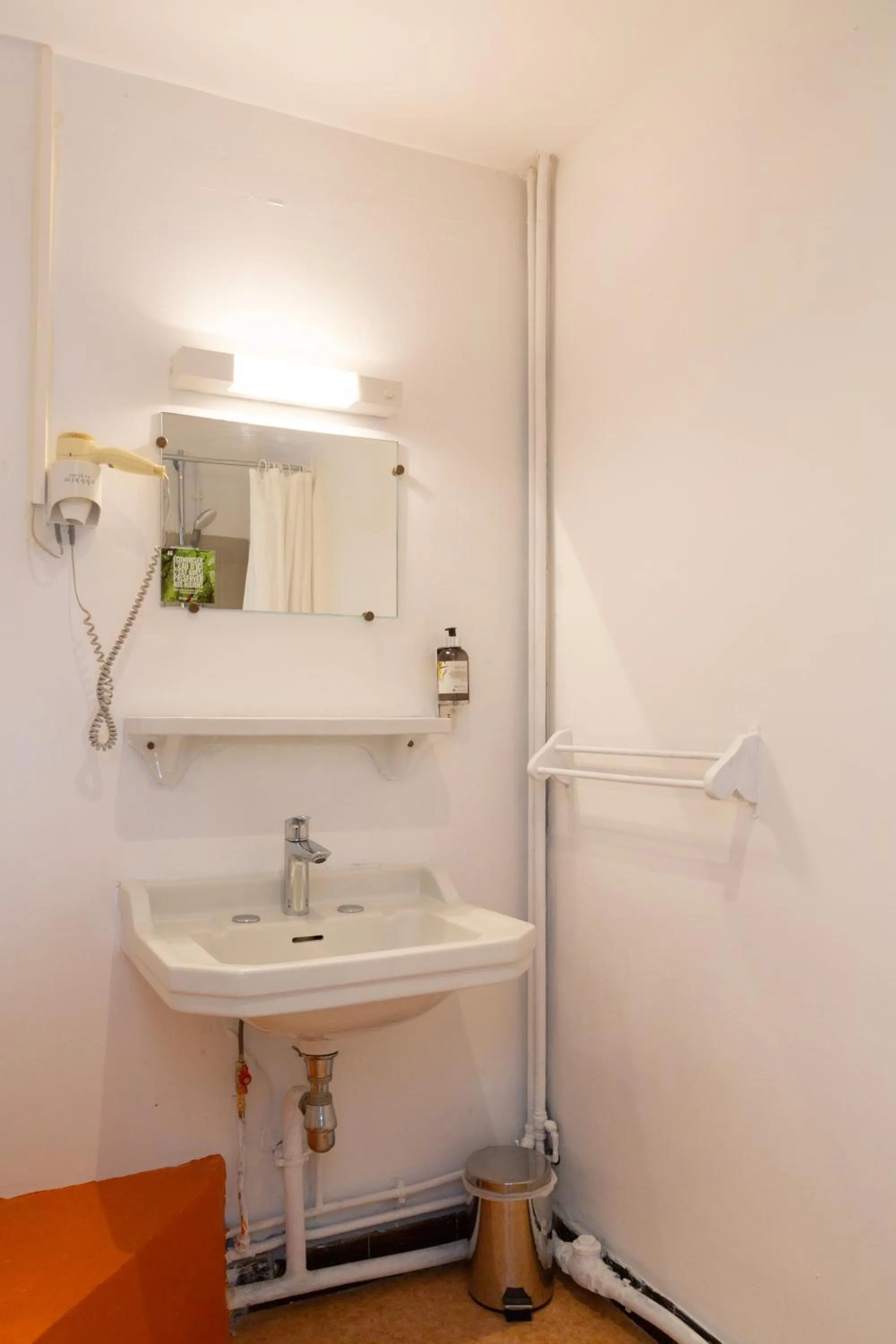 Logis Hôtel Restaurant Le Louvre