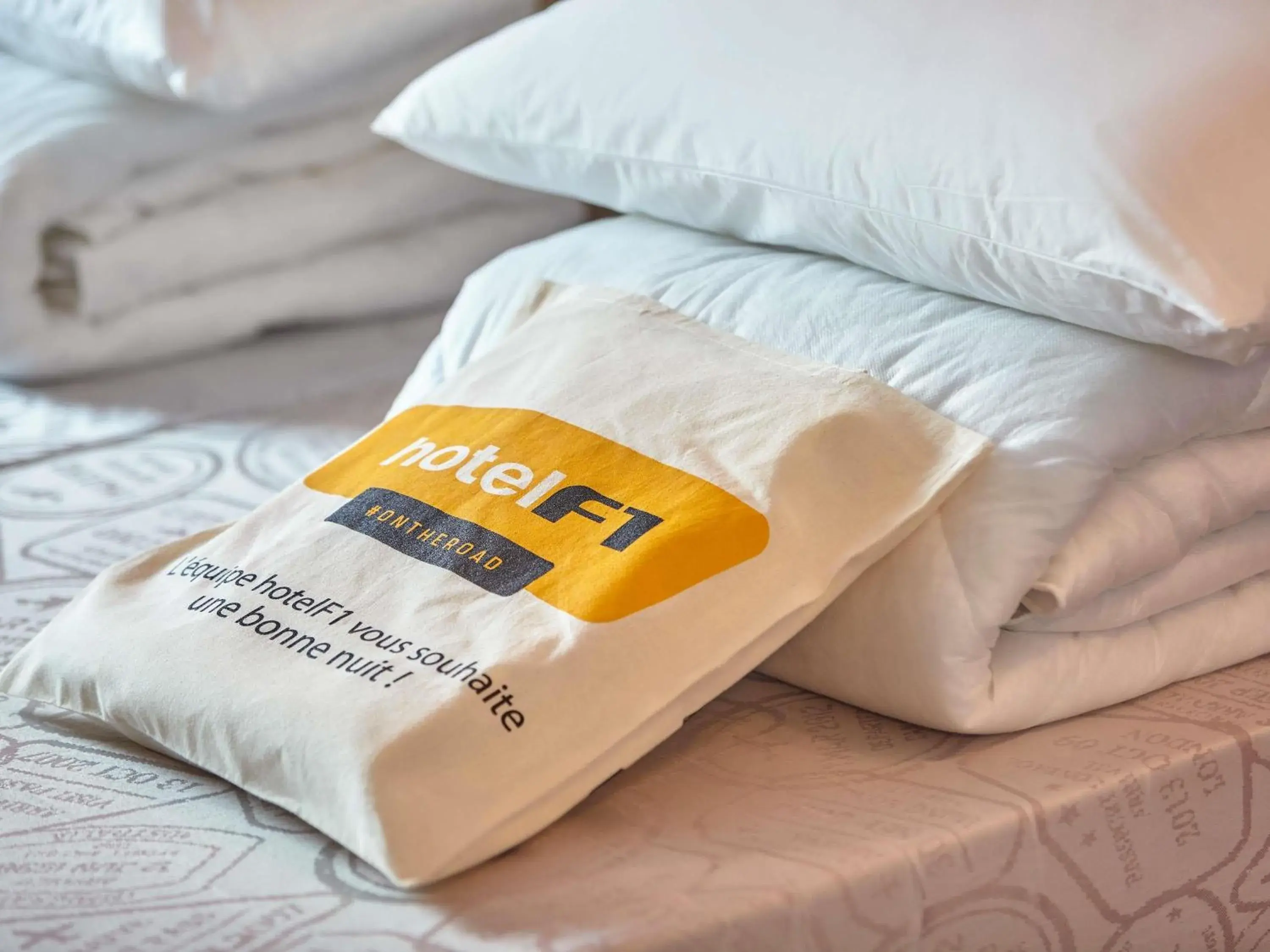 Bedroom, Bed in hotelF1 Lyon Solaize Bedroom, Bed in hotelF1 Lyon Solaize