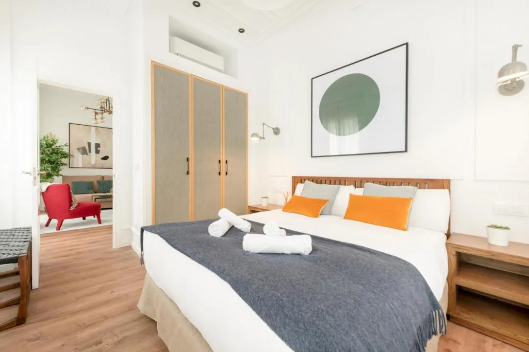 Other, Bed in SOL - 5 Balconies- 1BD Renovated apt