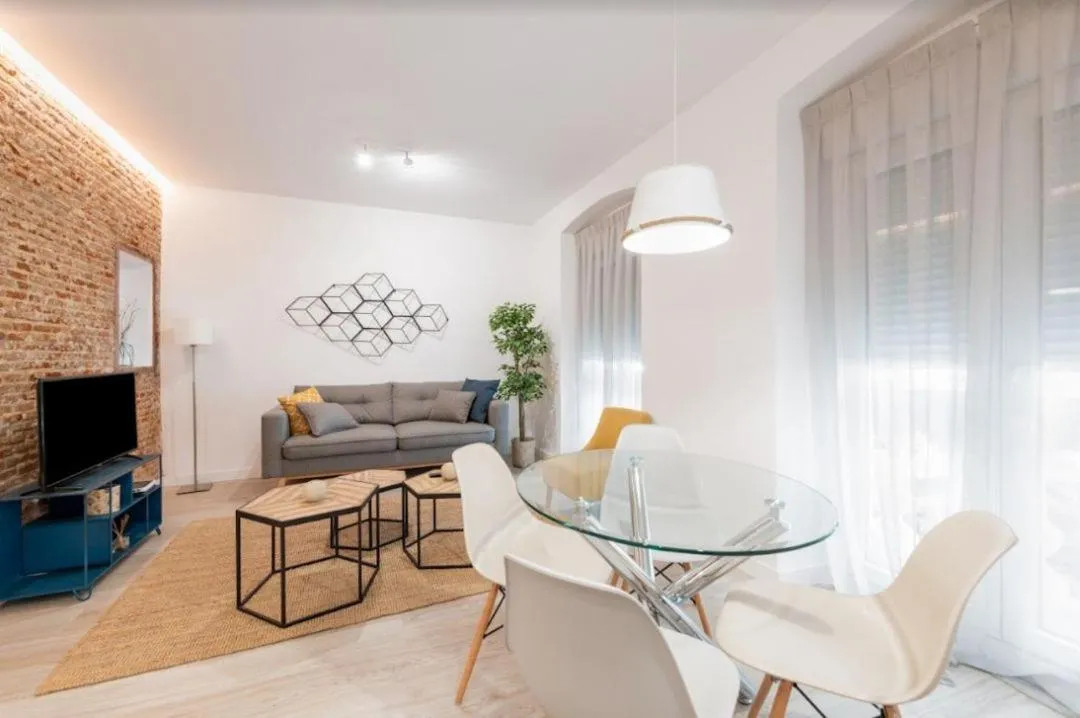 Bright and Refurbished-2BED 1BATH-Ventas