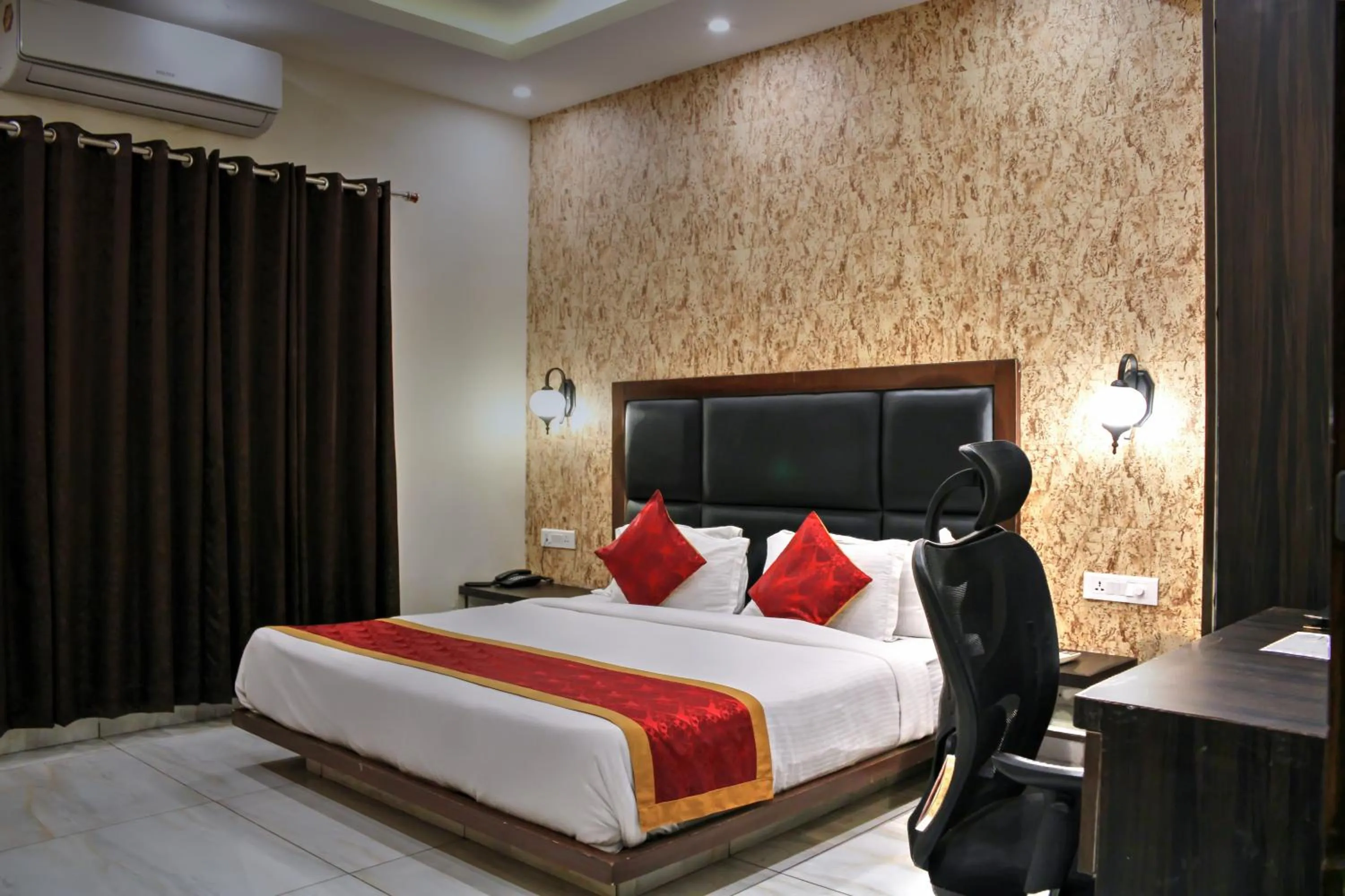 bunk bed, Bed in HOTEL HILL VIEW