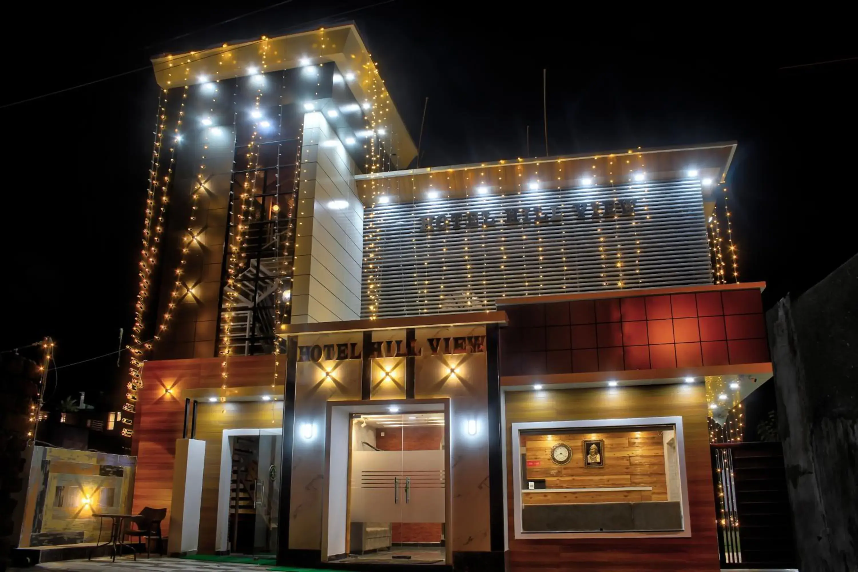 Facade/entrance in HOTEL HILL VIEW Facade/entrance in HOTEL HILL VIEW