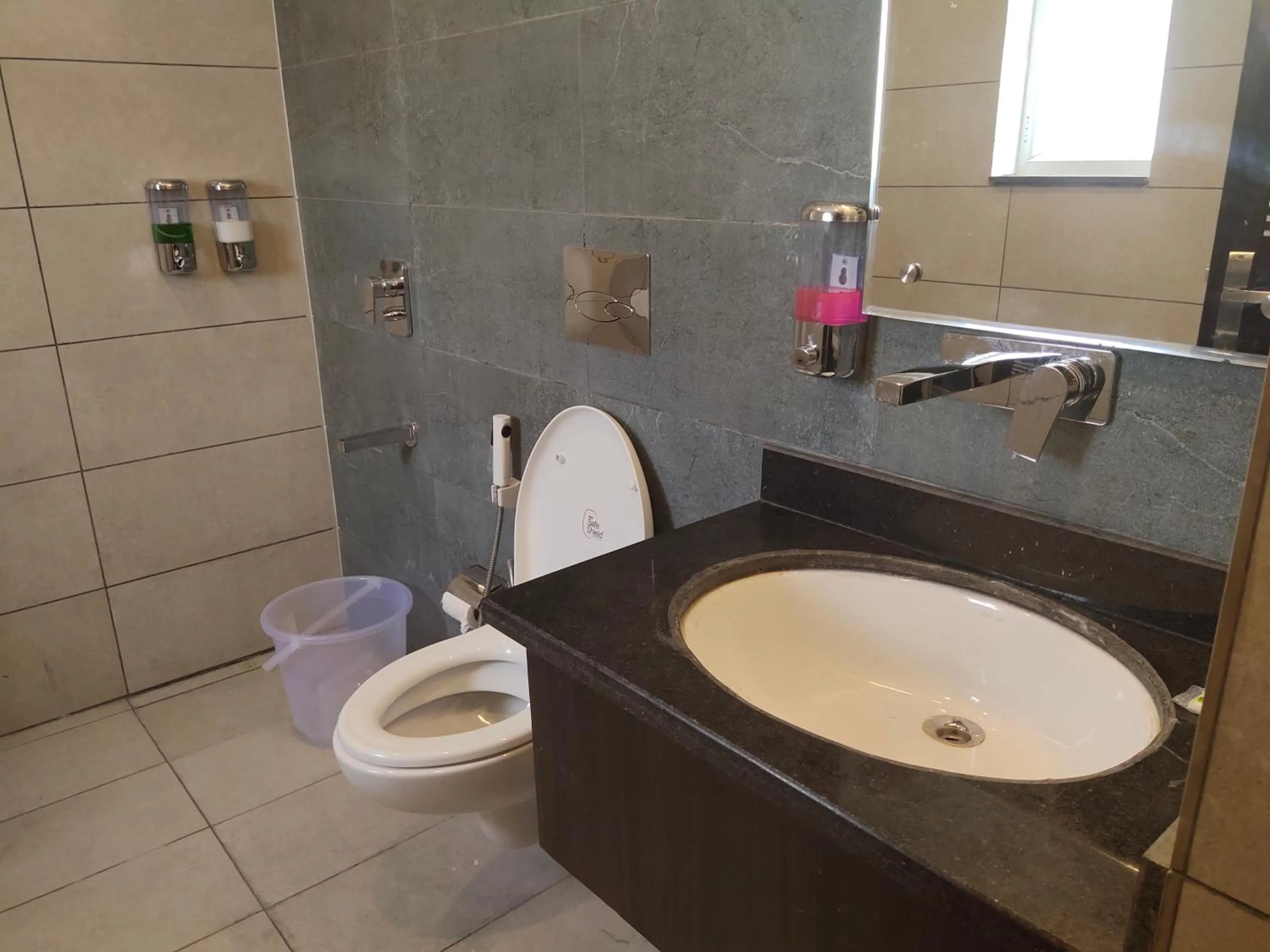 Bathroom in HOTEL HILL VIEW