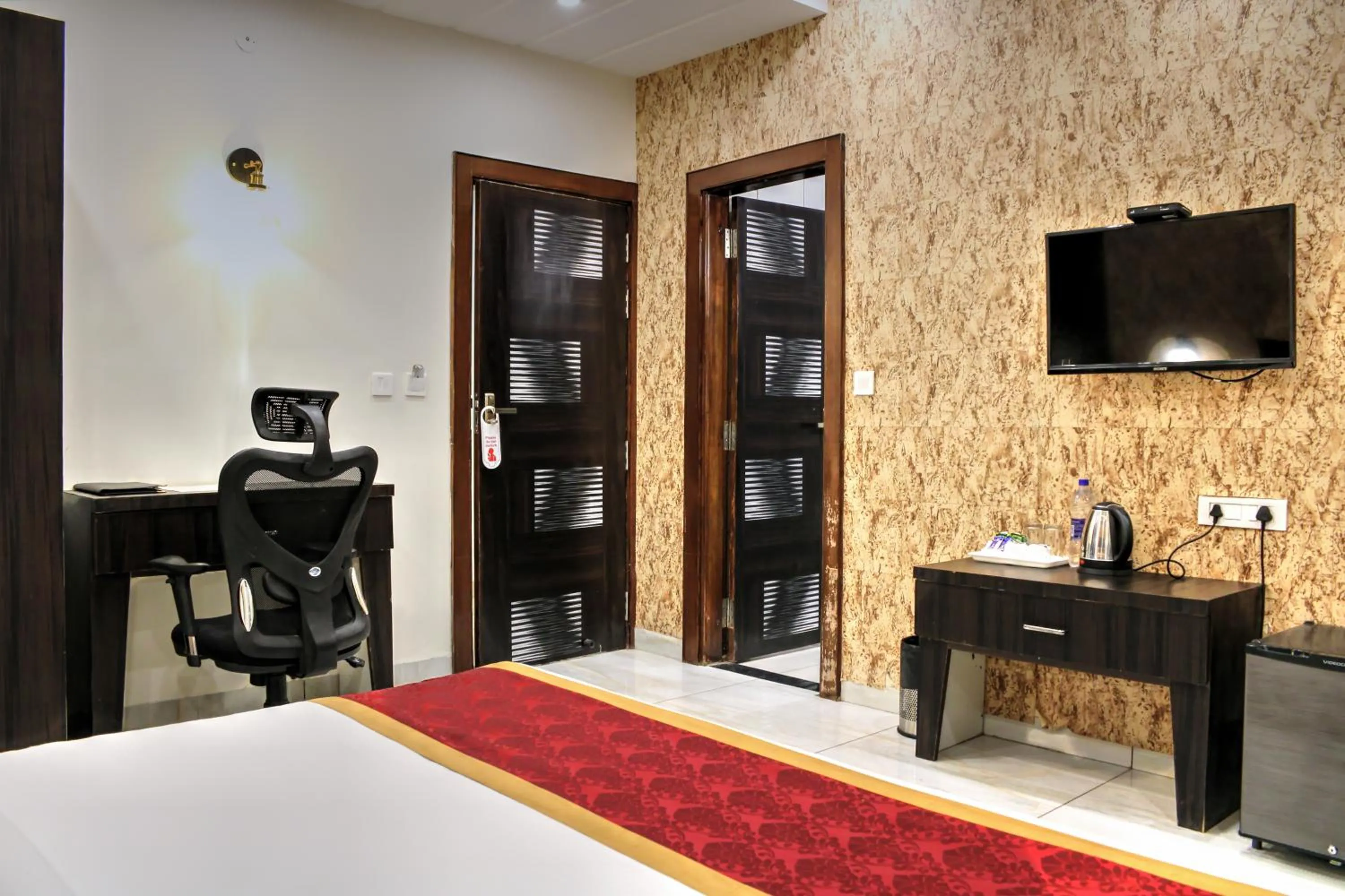 bunk bed in HOTEL HILL VIEW