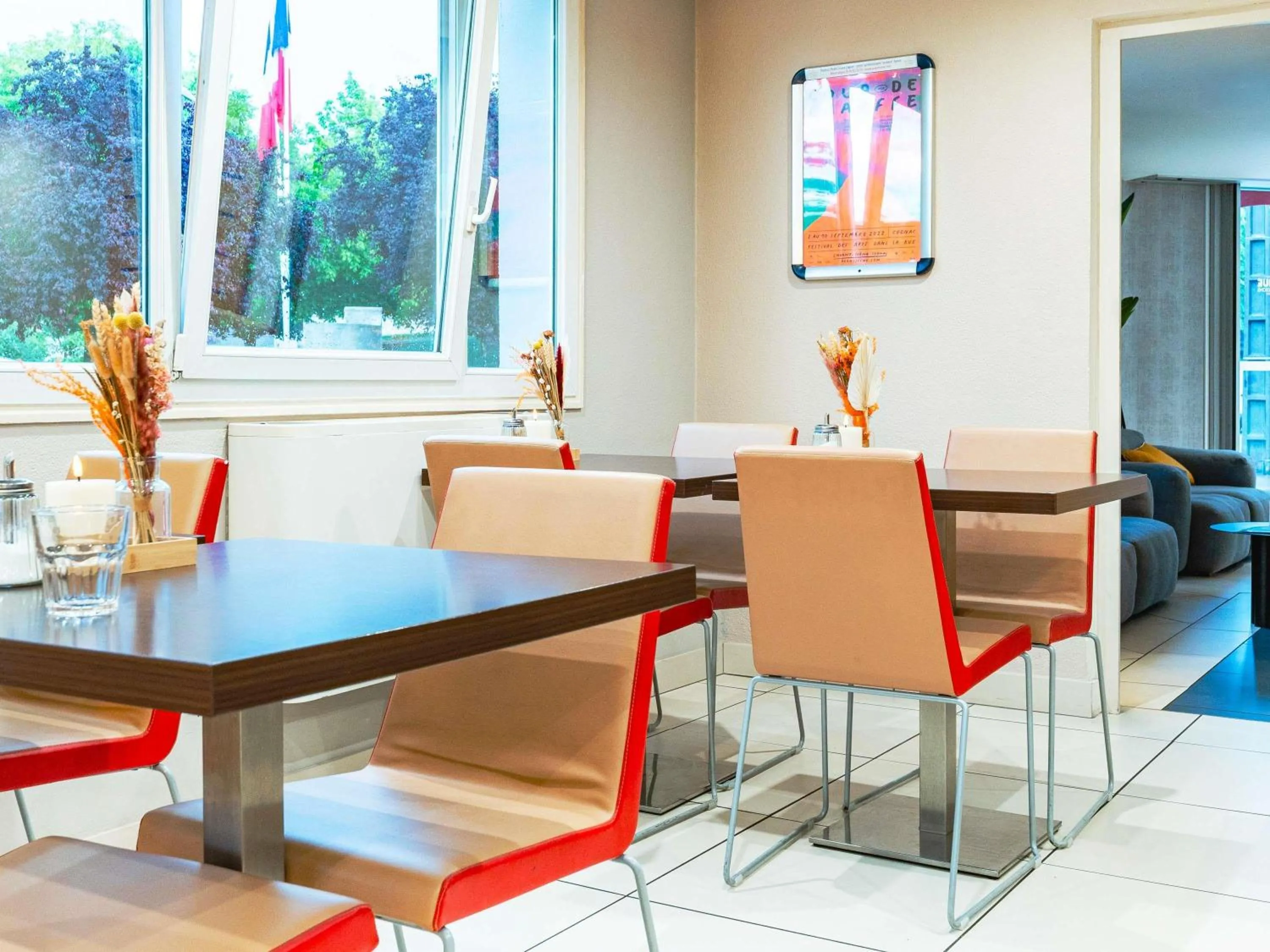 Breakfast in Hôtel Ibis Cognac Centre