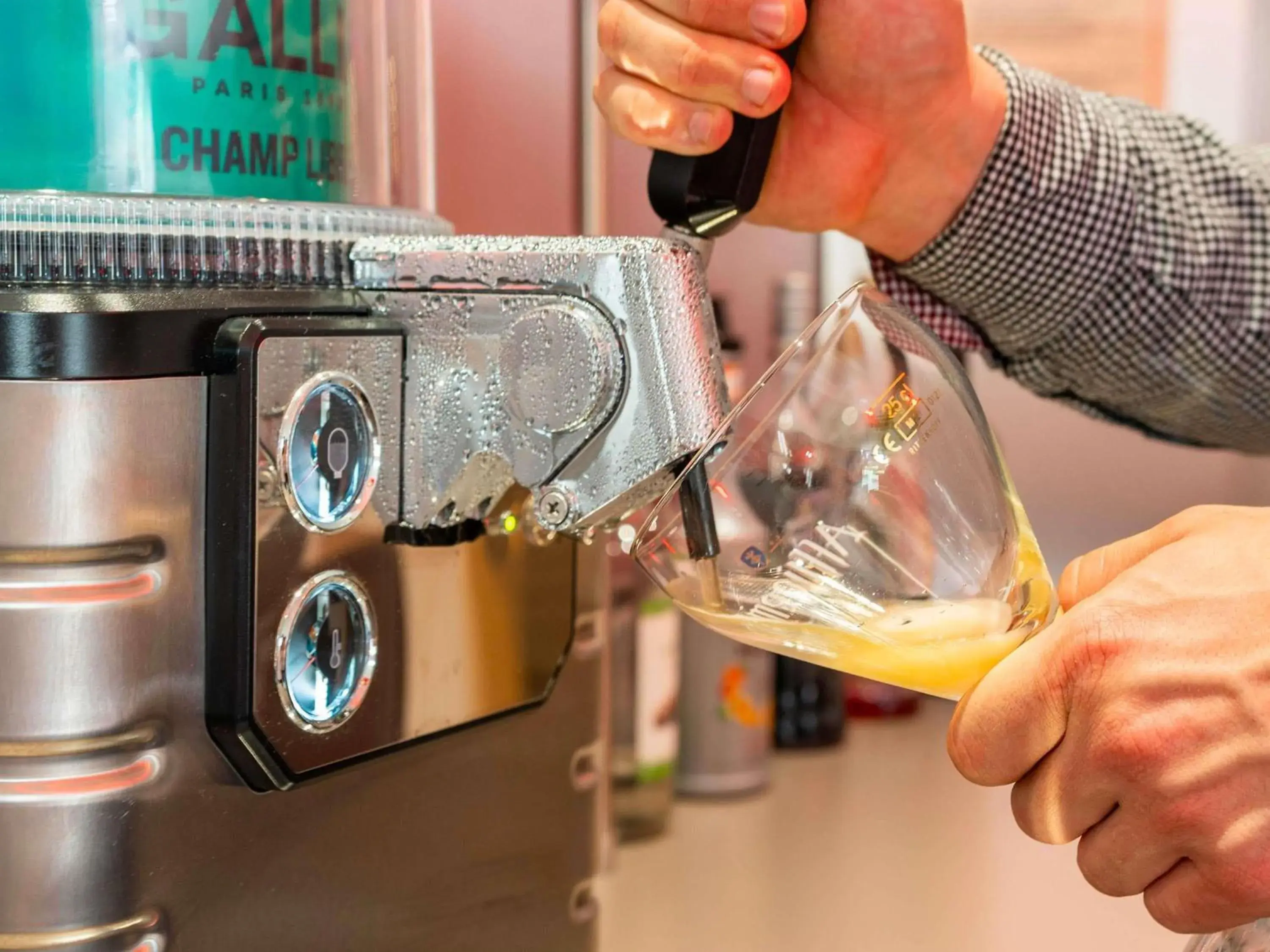 Lounge or bar in Hôtel Ibis Cognac Centre Lounge or bar in Hôtel Ibis Cognac Centre