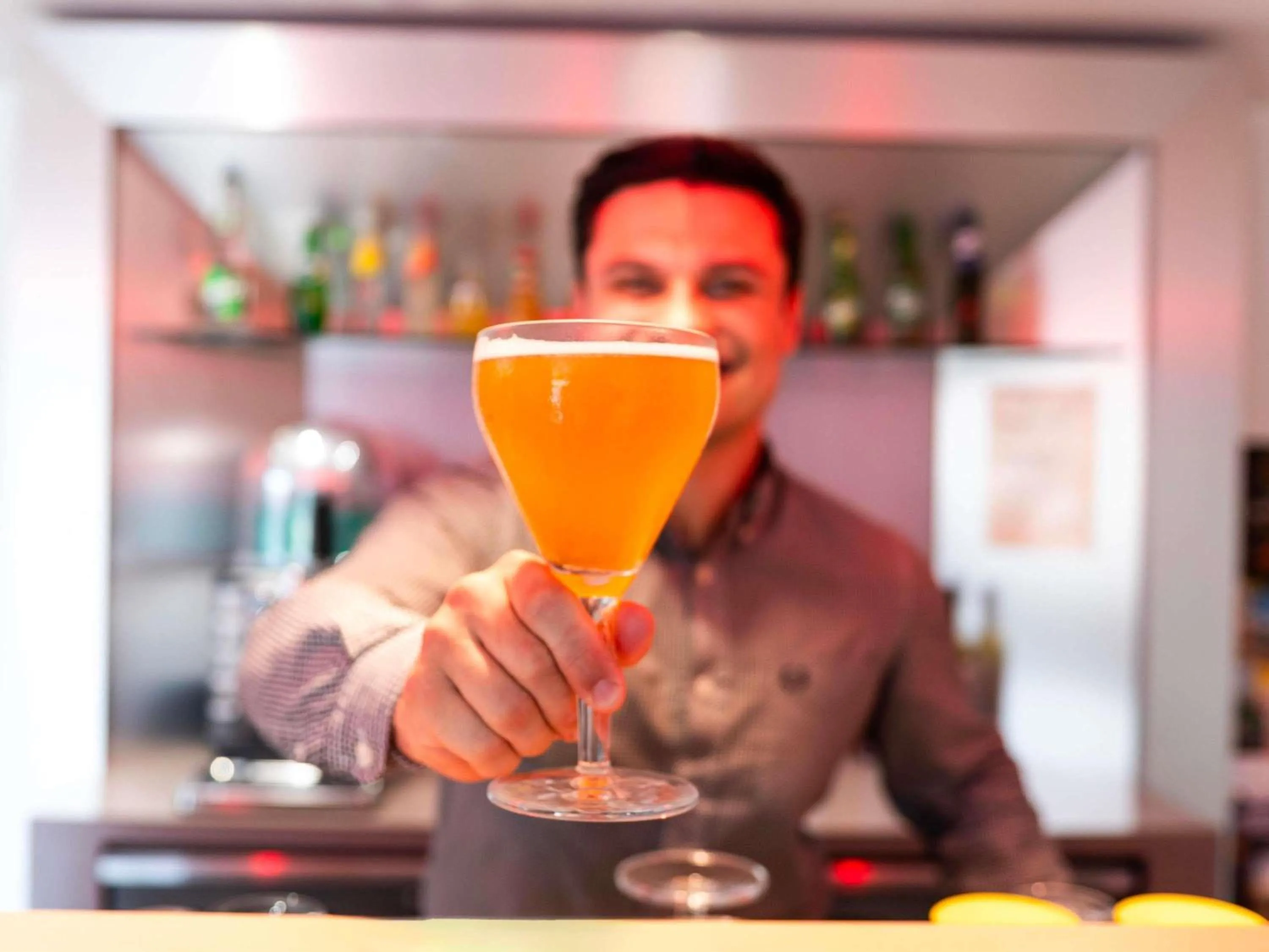 Lounge or bar in Hôtel Ibis Cognac Centre