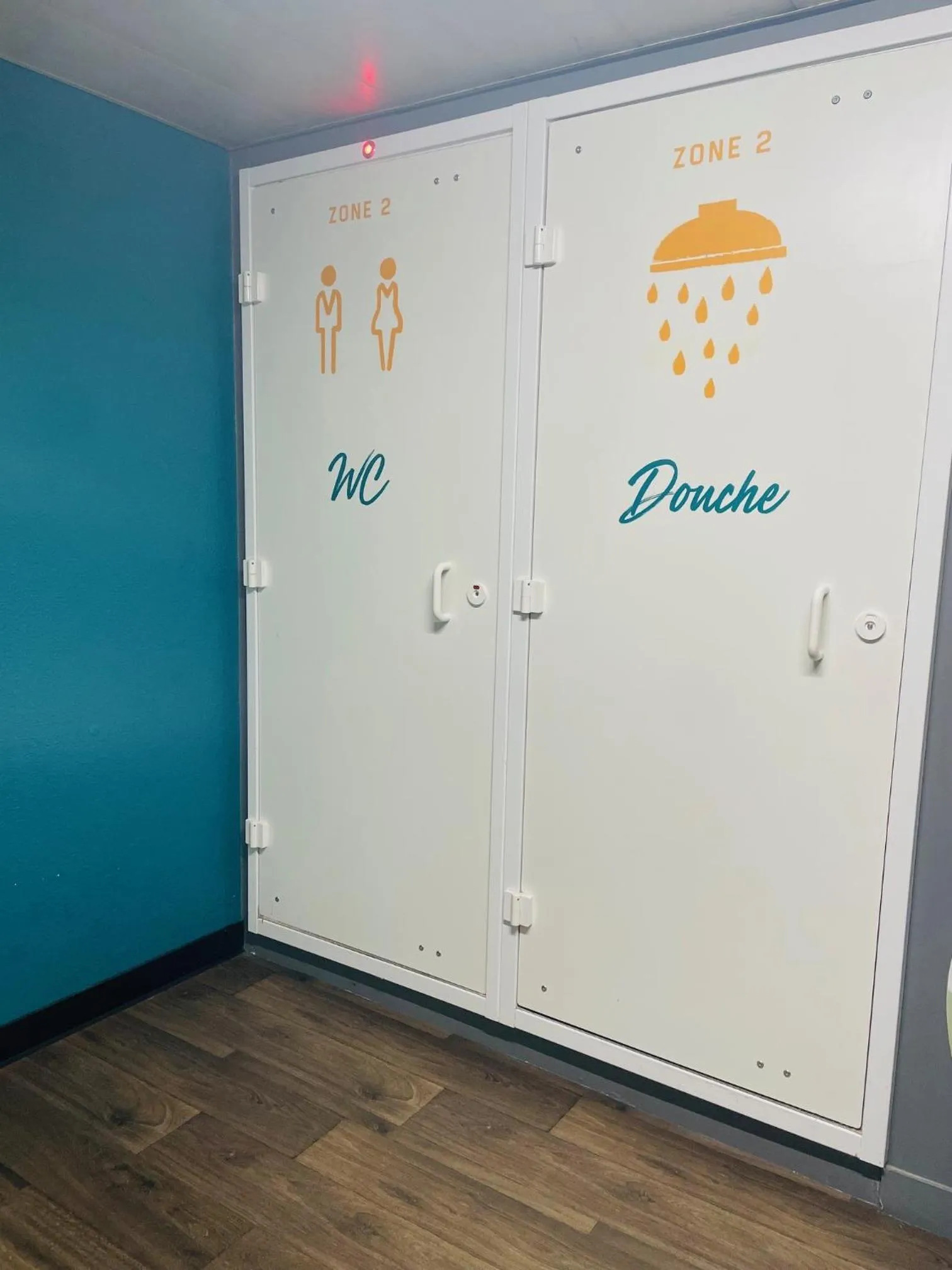 Shower in HôtelF1 Angoulême