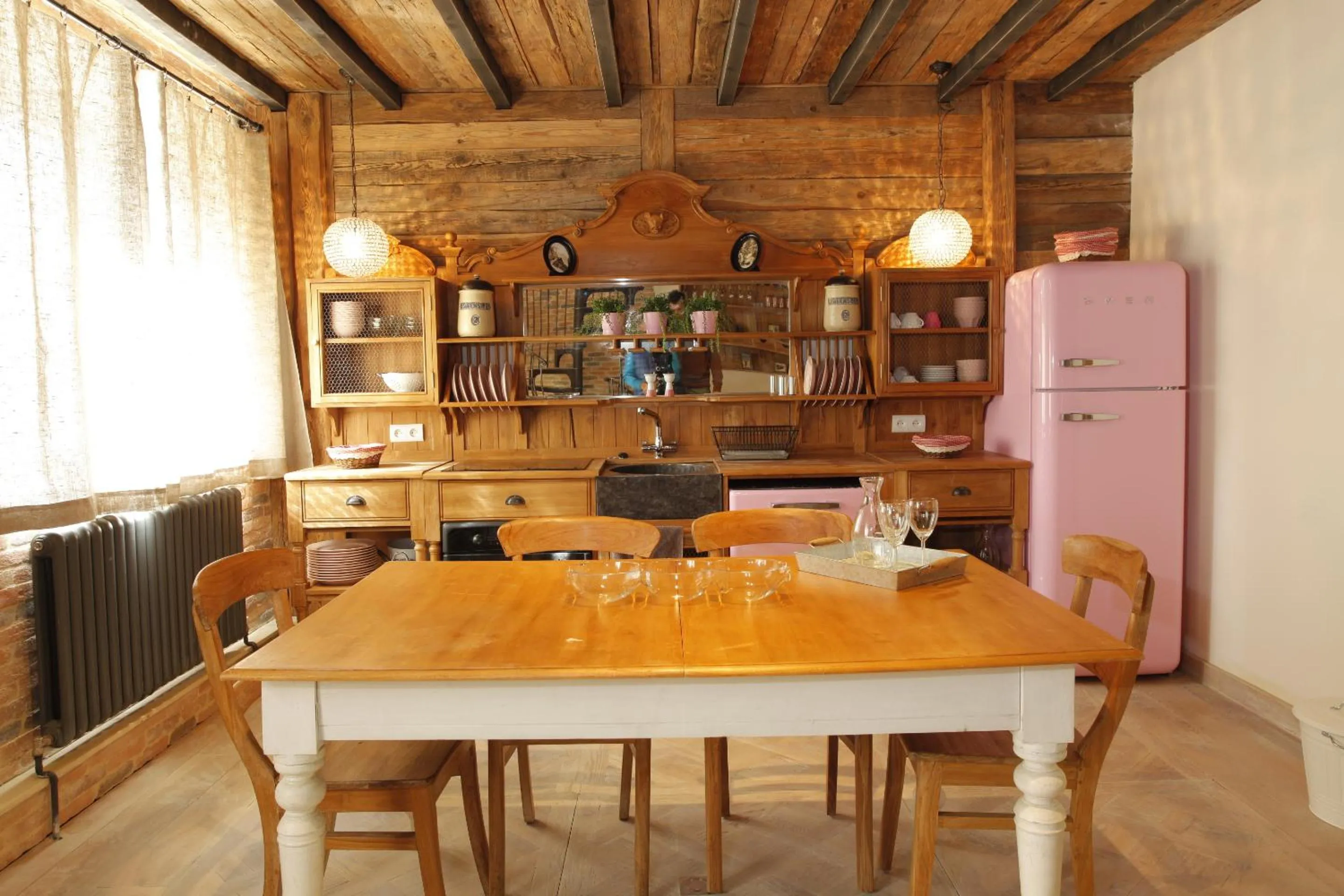 Kitchen or kitchenette in L'annexe du chateau des Girards