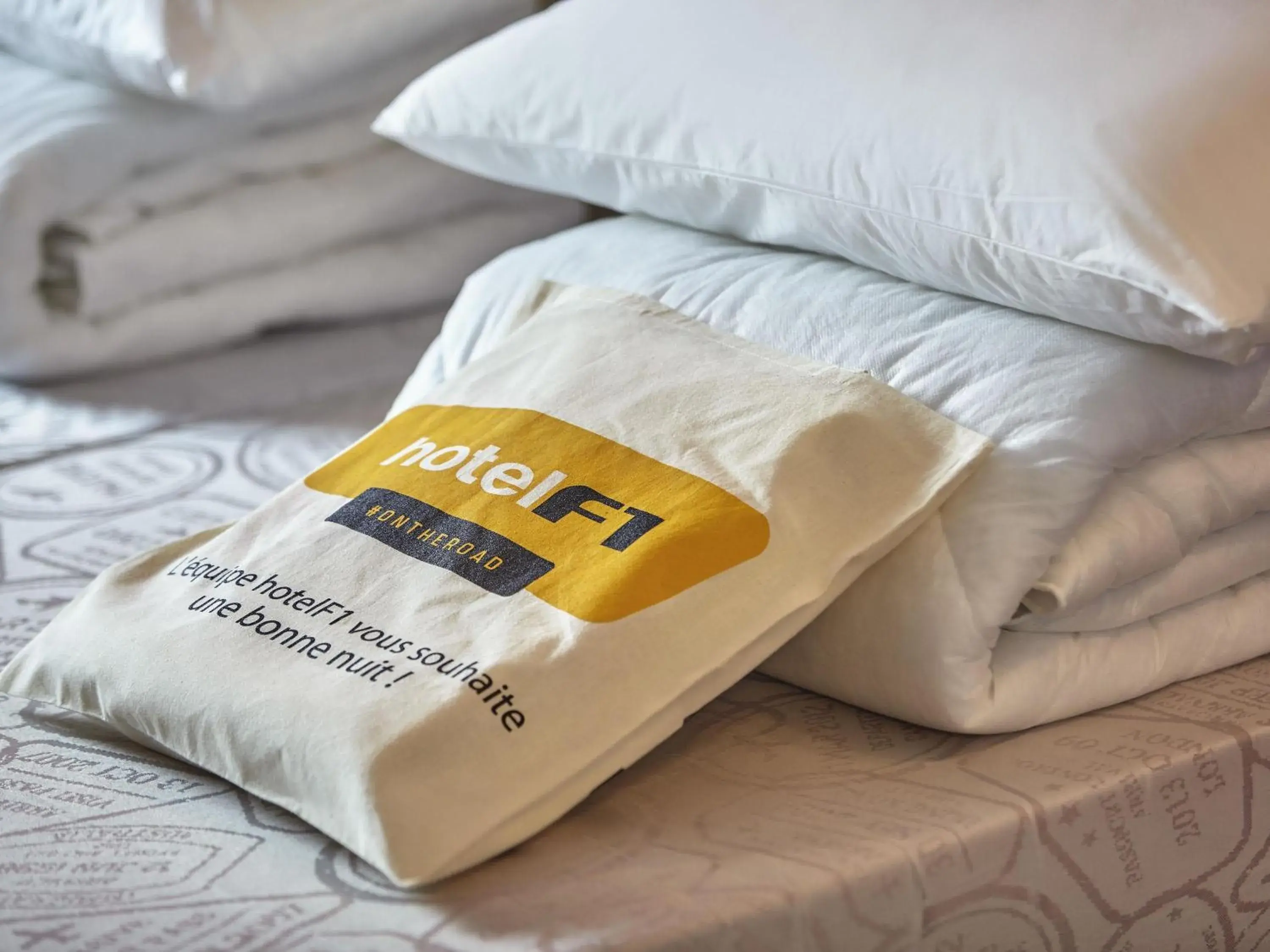 Bedroom, Bed in hotelF1 Lyon Gerland Vénissieux Bedroom, Bed in hotelF1 Lyon Gerland Vénissieux