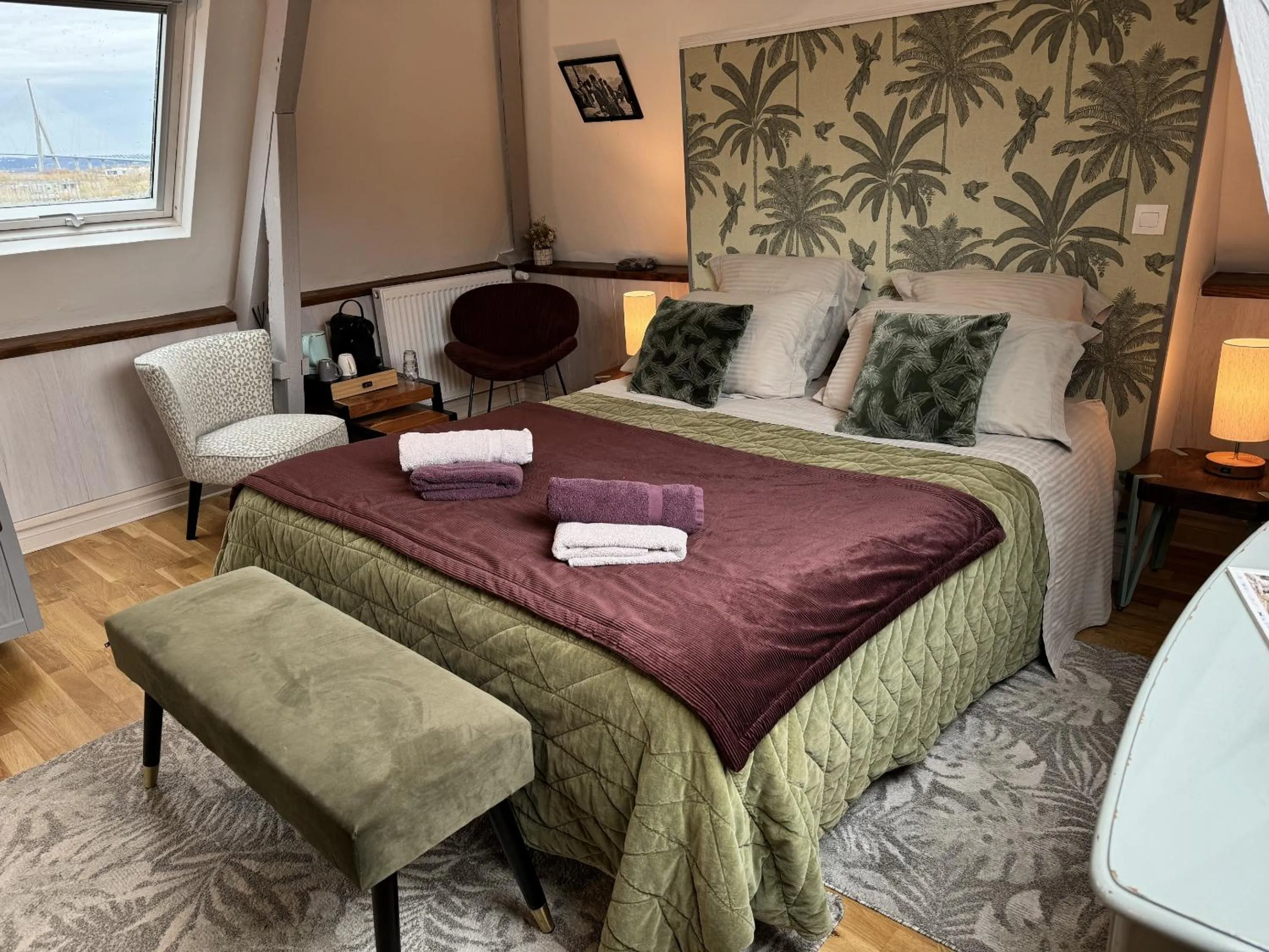 Bedroom, Bed in Entre Terre et Estuaire & Spa