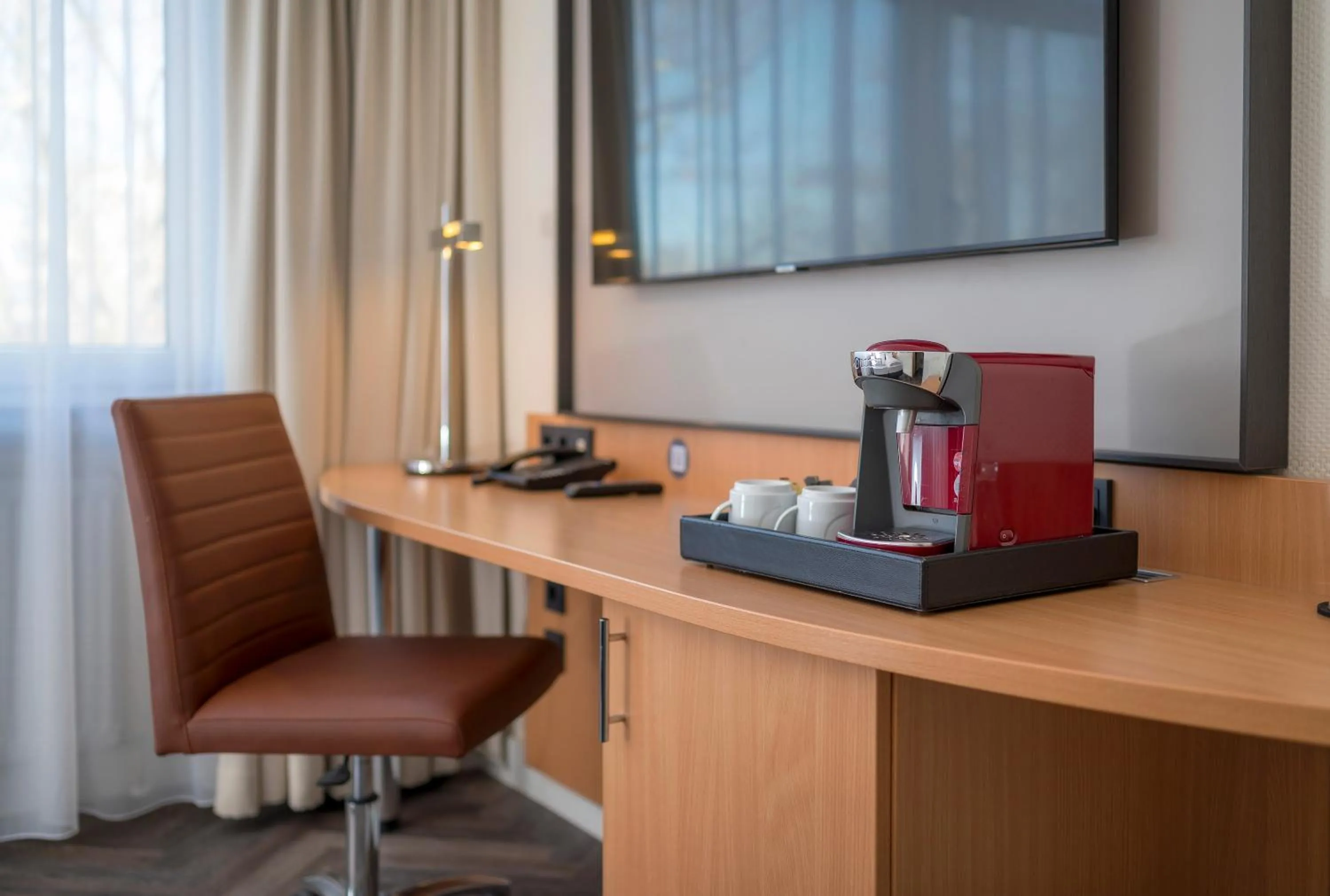 TV and multimedia in Mercure Hotel Koeln Belfortstrasse