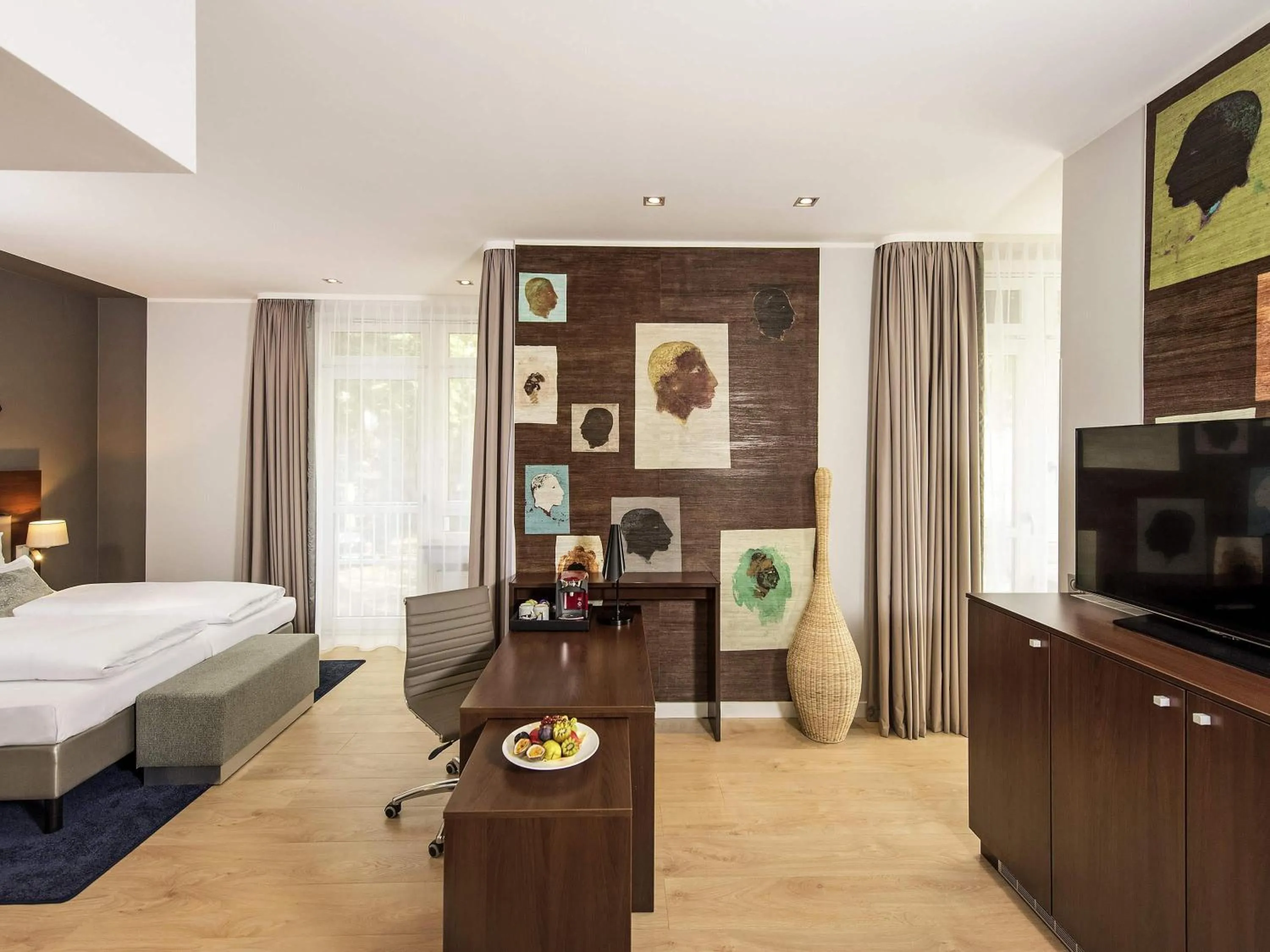 Bedroom, Bed in Mercure Hotel Koeln Belfortstrasse