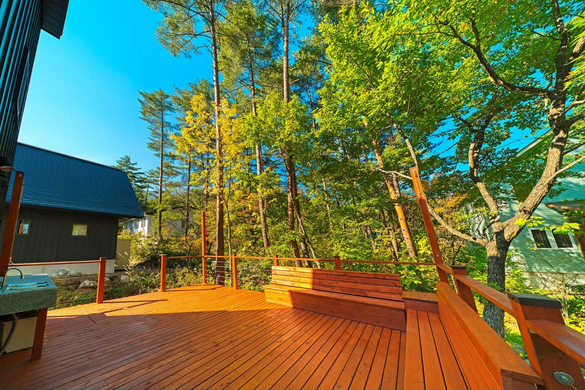 Balcony/Terrace in Cherrywoods Place by Hakuba White Fox Company