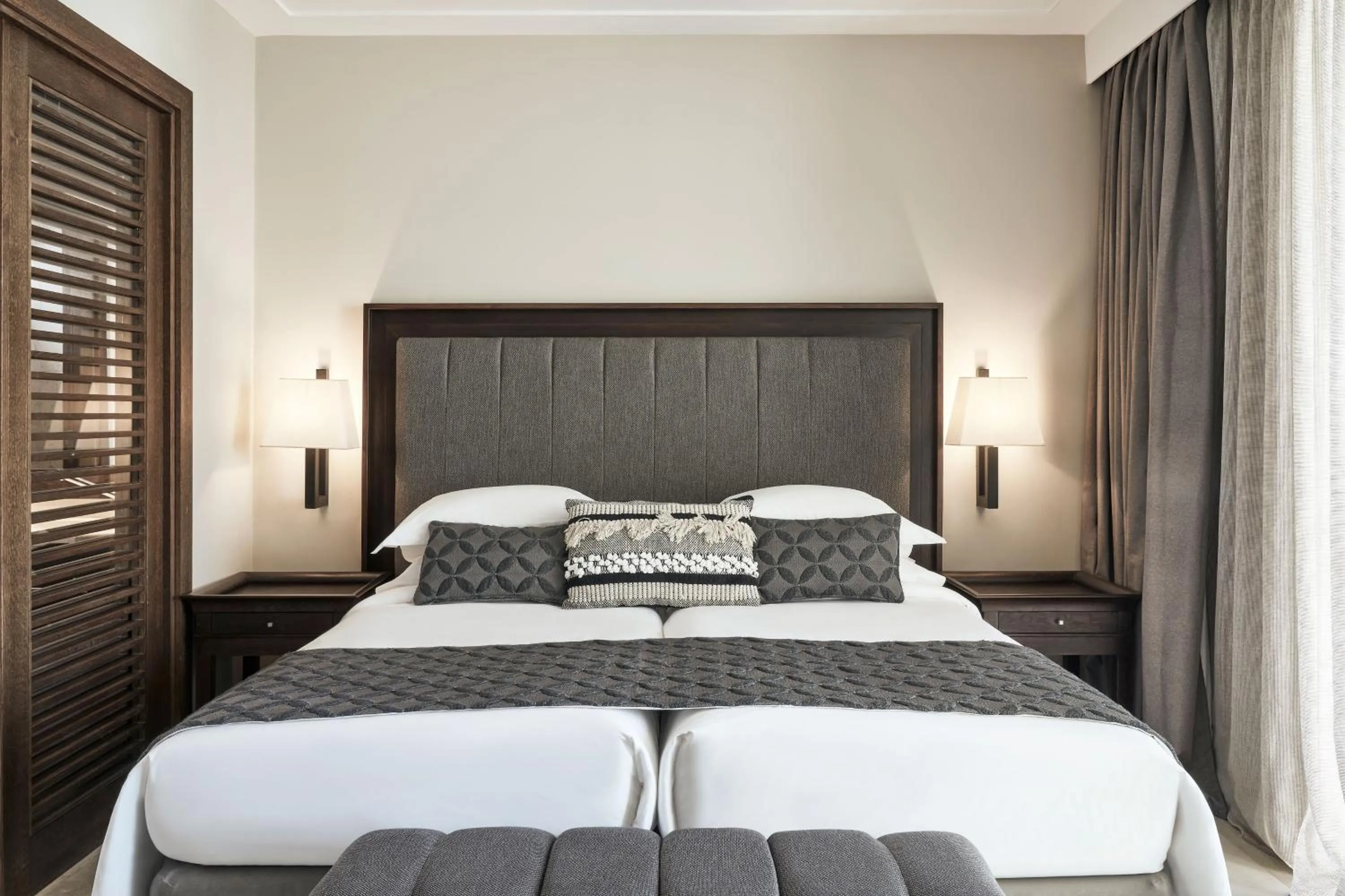 Bedroom, Bed in Atlantica Belvedere Resort - Adults Only