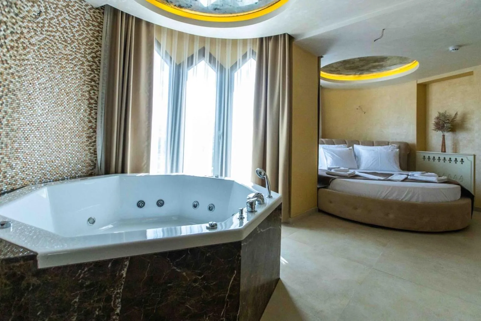 Activities, Bed in Hotel Vrbak ND