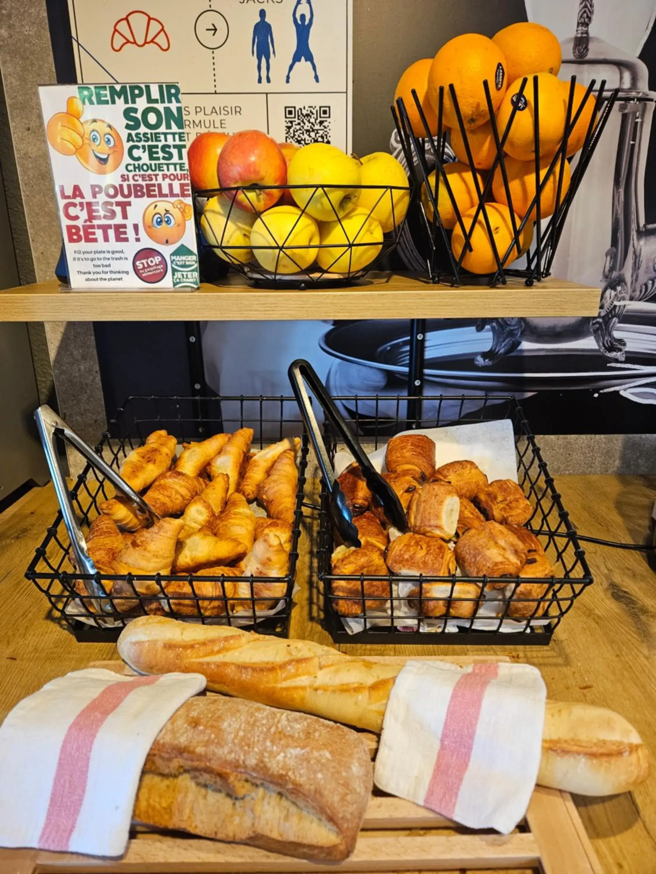 Breakfast in ibis budget Clermont Ferrand Sud Breakfast in ibis budget Clermont Ferrand Sud