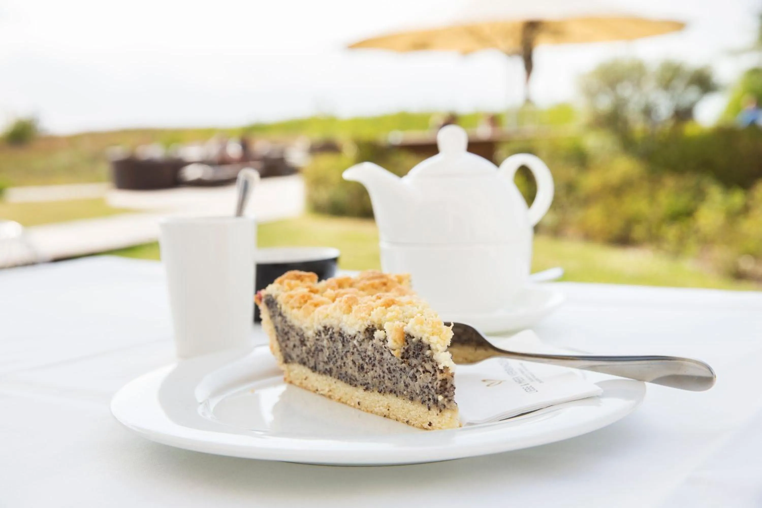 Meals in Strandhotel Dünenmeer - Adults only