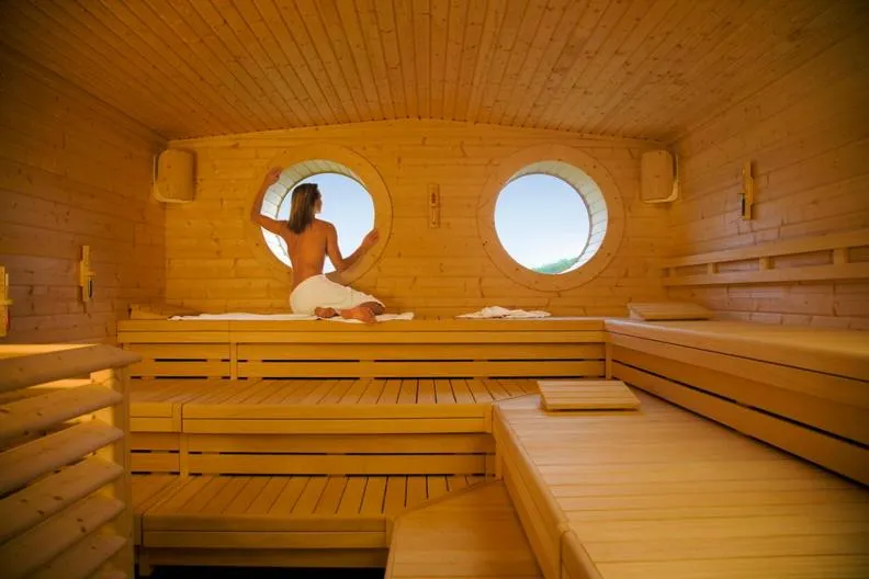 Spa and wellness centre/facilities in Strandhotel Dünenmeer - Adults only