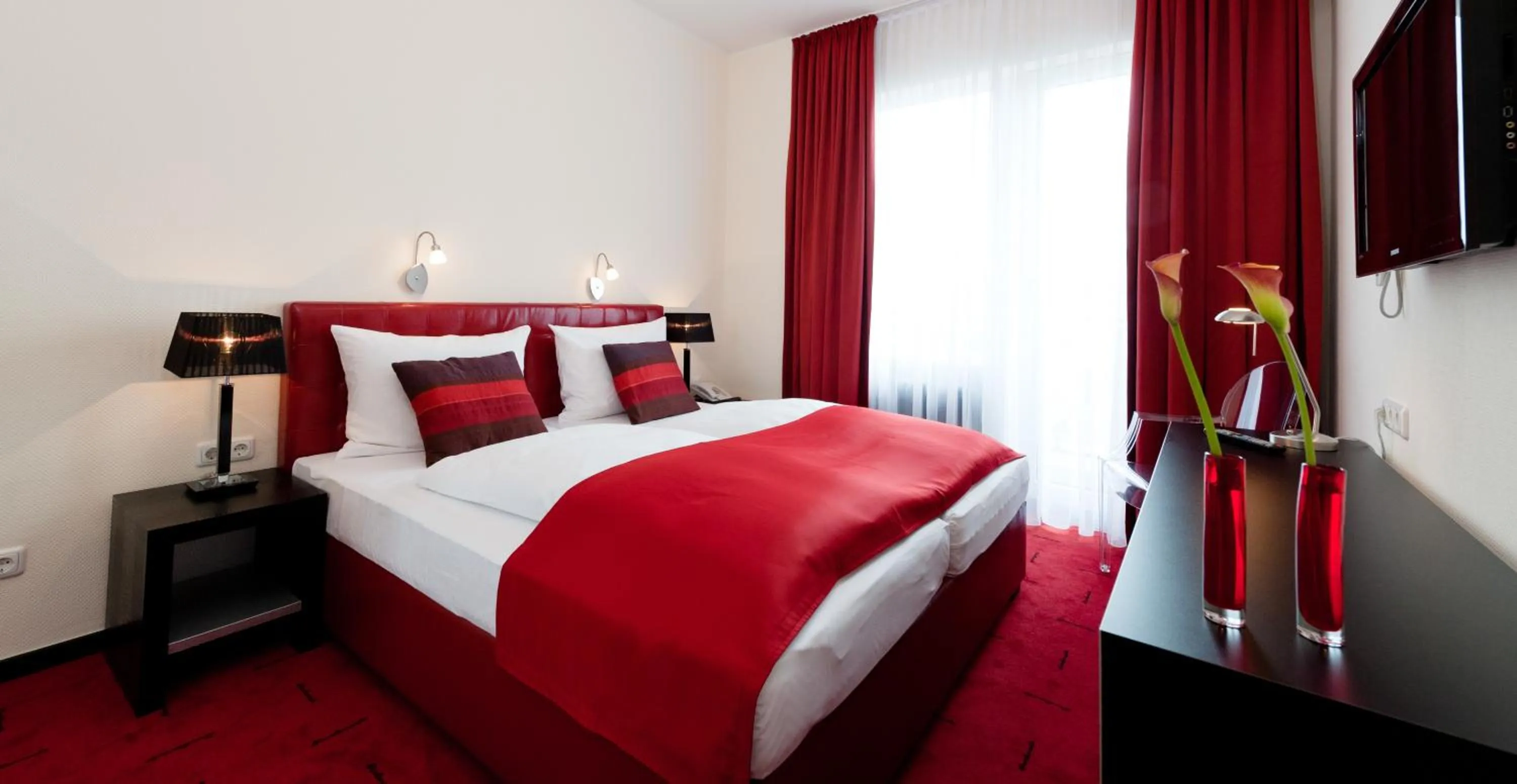 Photo of the whole room, Bed in Hotel Esplanade