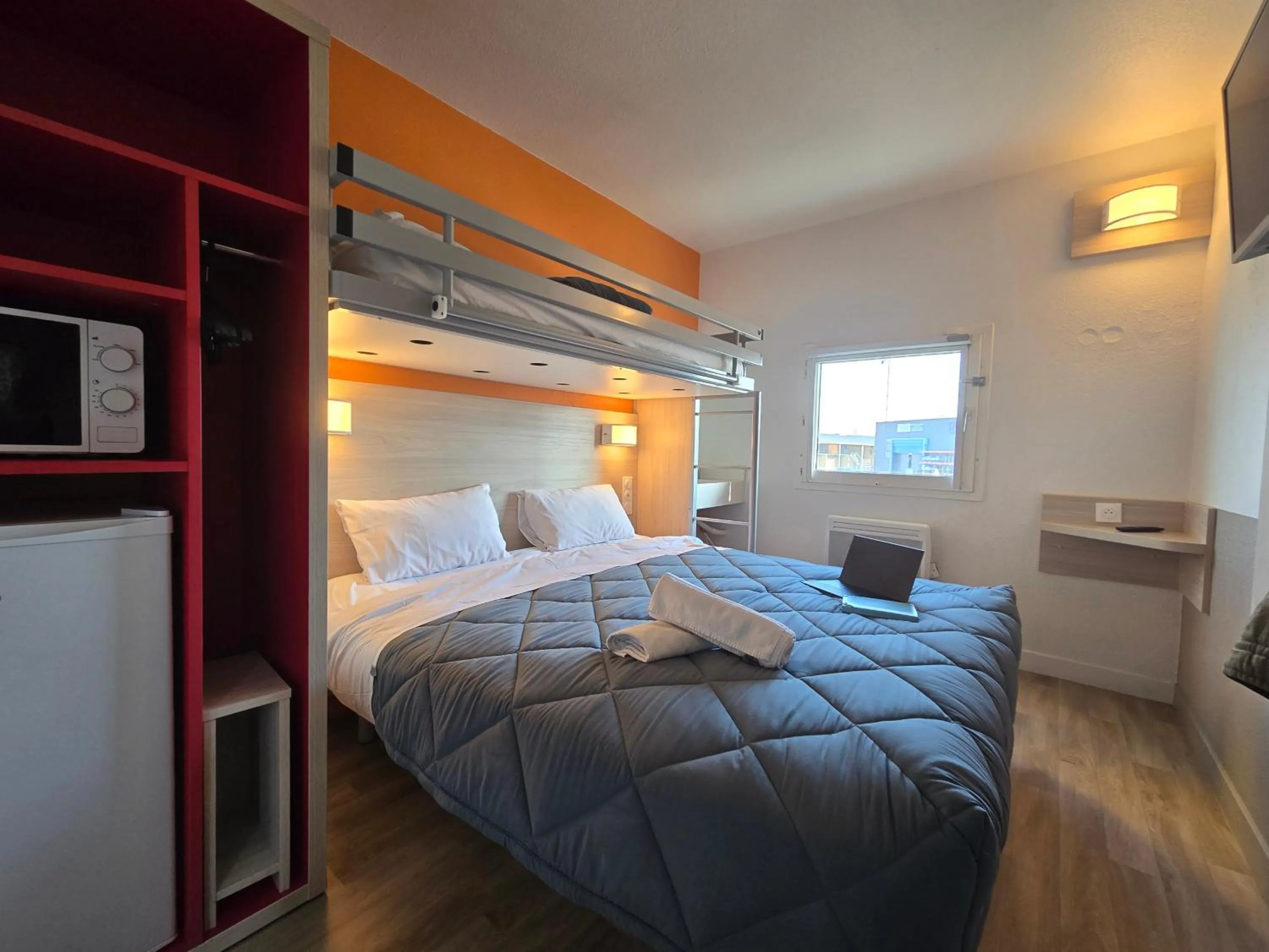 Bed in Premiere Classe Lyon Beynost