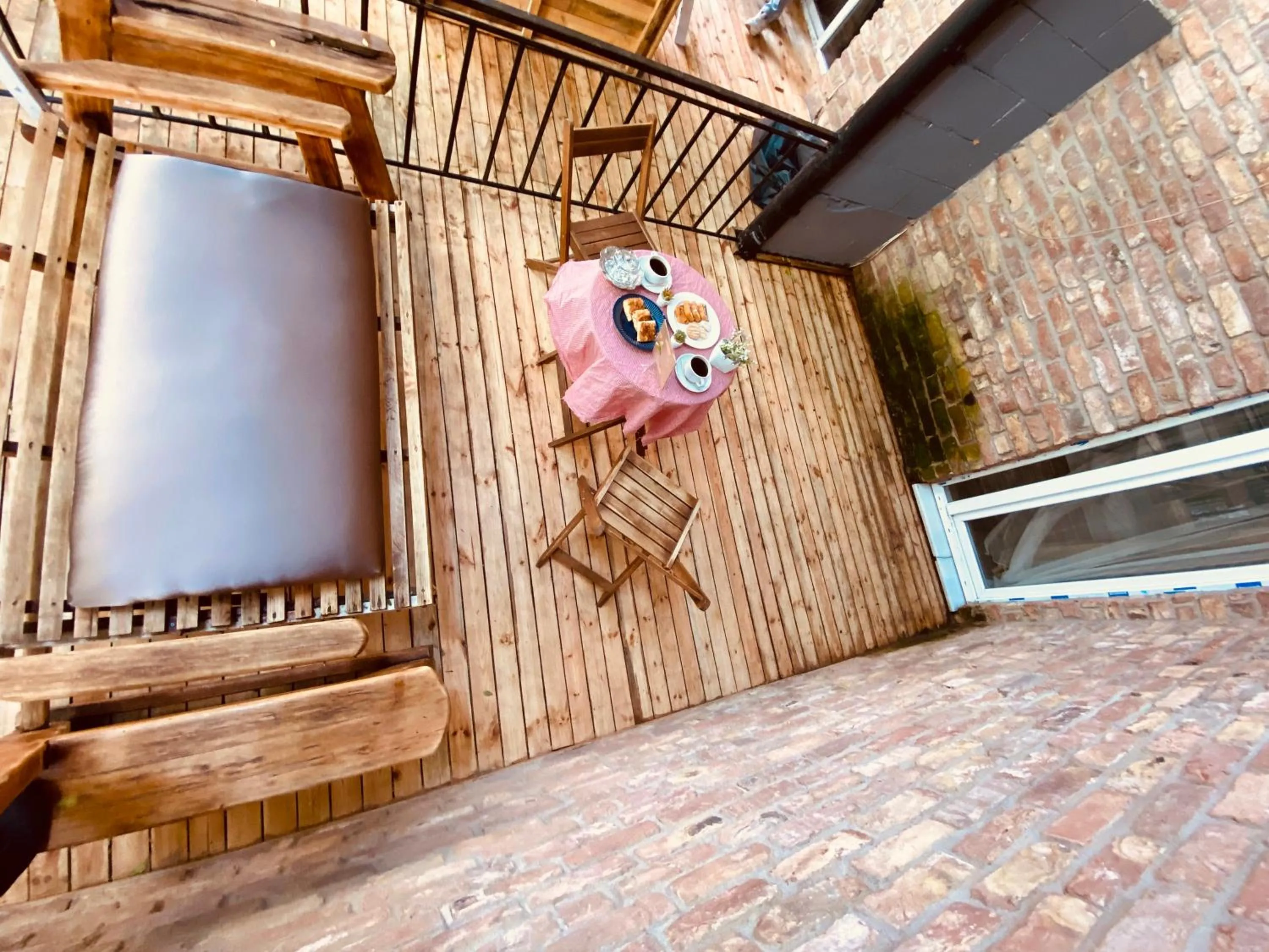 Balcony/Terrace in GANJ Hotel