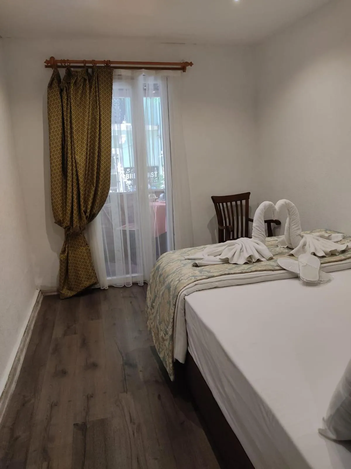 Bathroom, Bed in GANJ Hotel