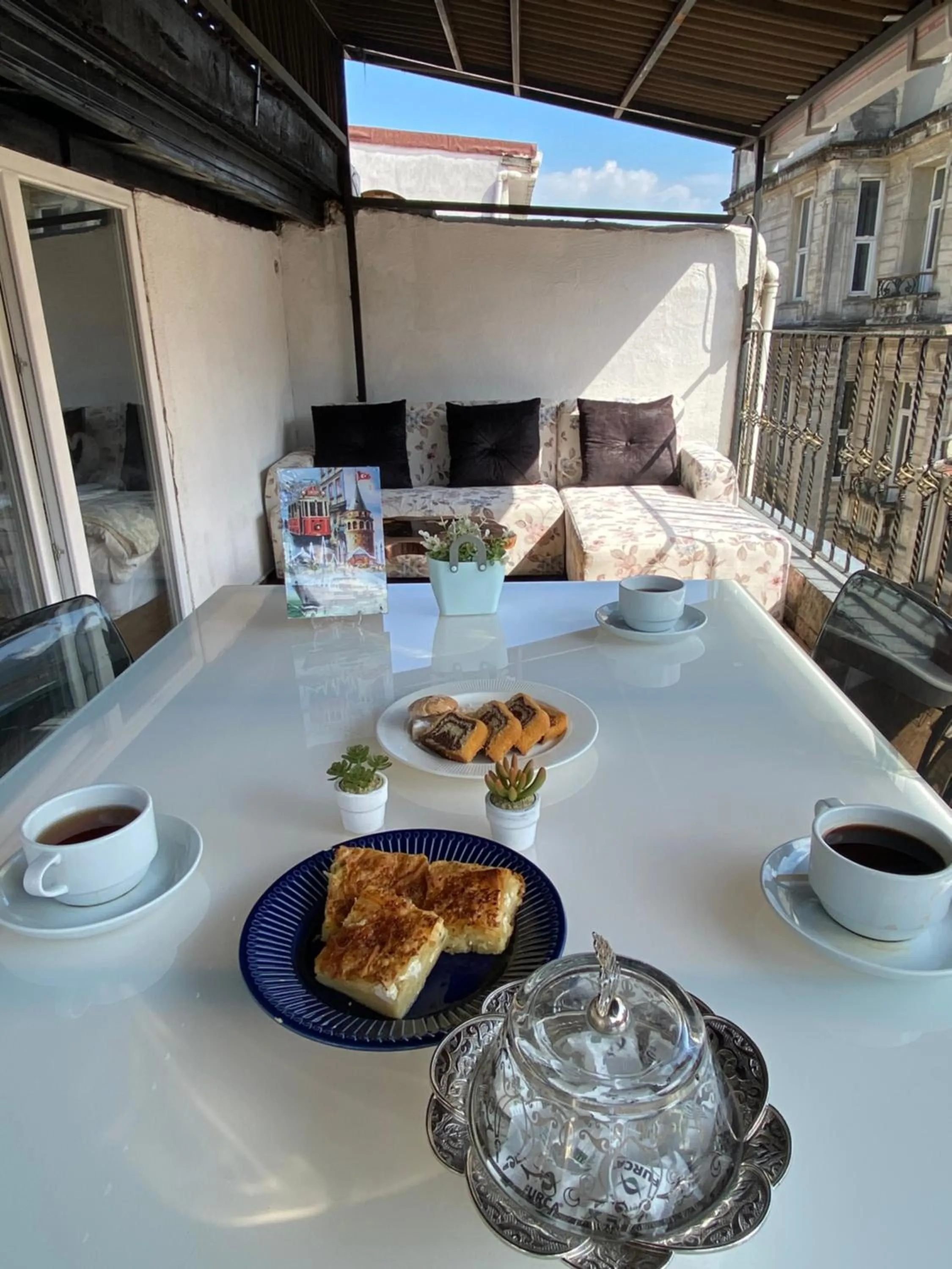 Balcony/Terrace in GANJ Hotel