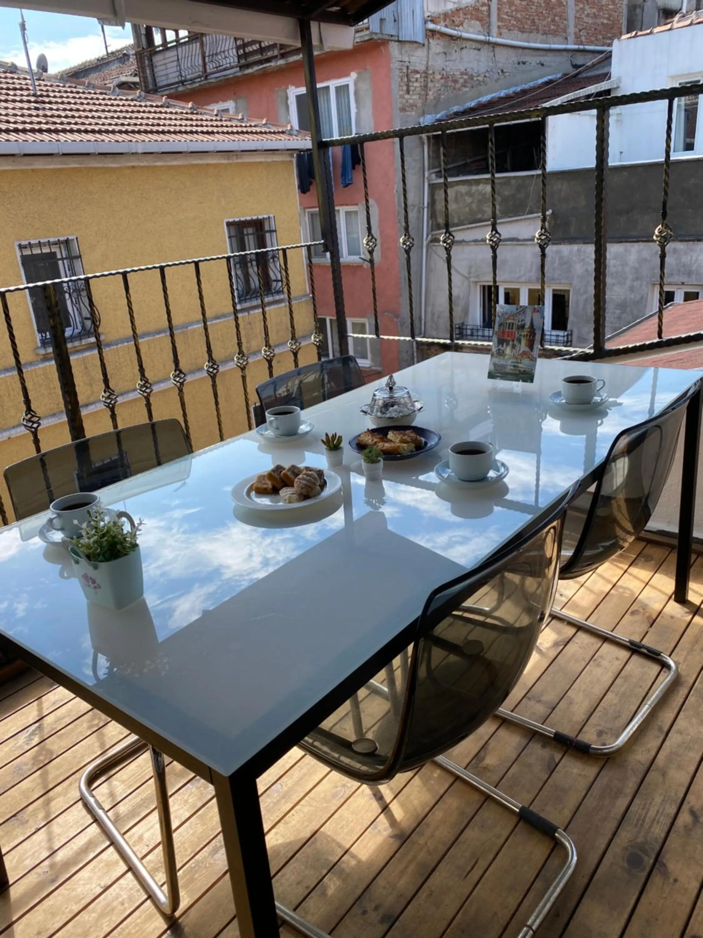 Balcony/Terrace in GANJ Hotel