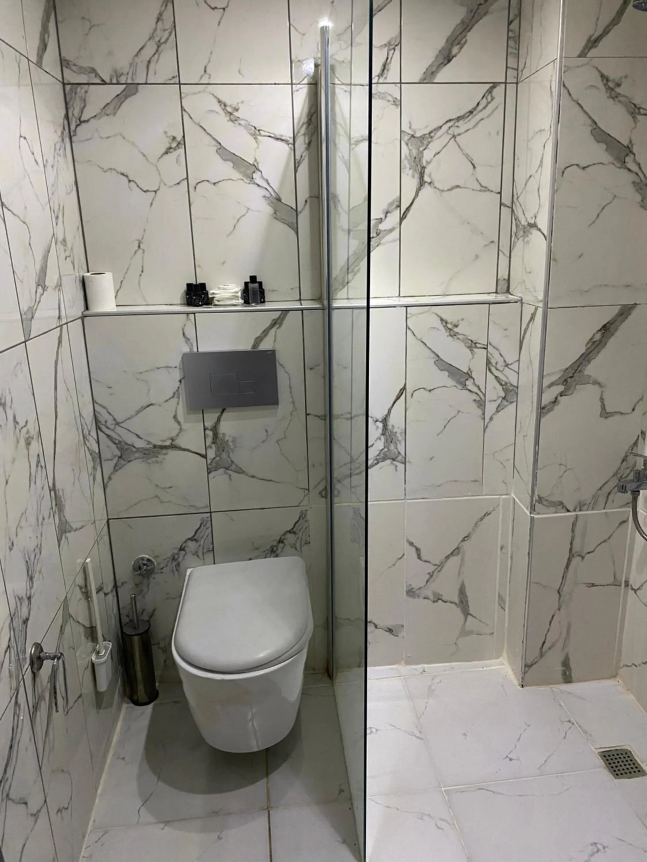 Toilet, Bathroom in GANJ Hotel