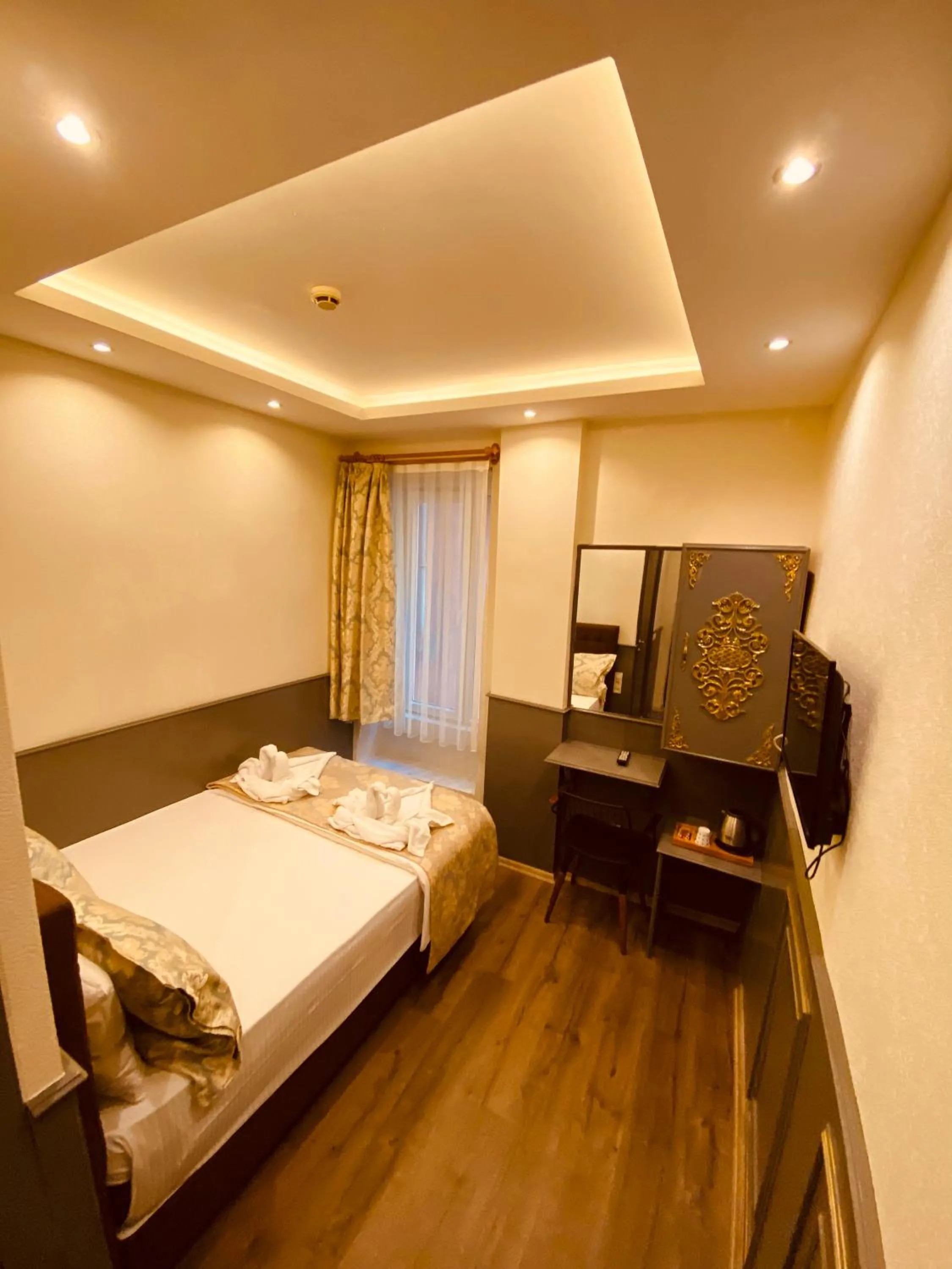 Bedroom, Bed in GANJ Hotel