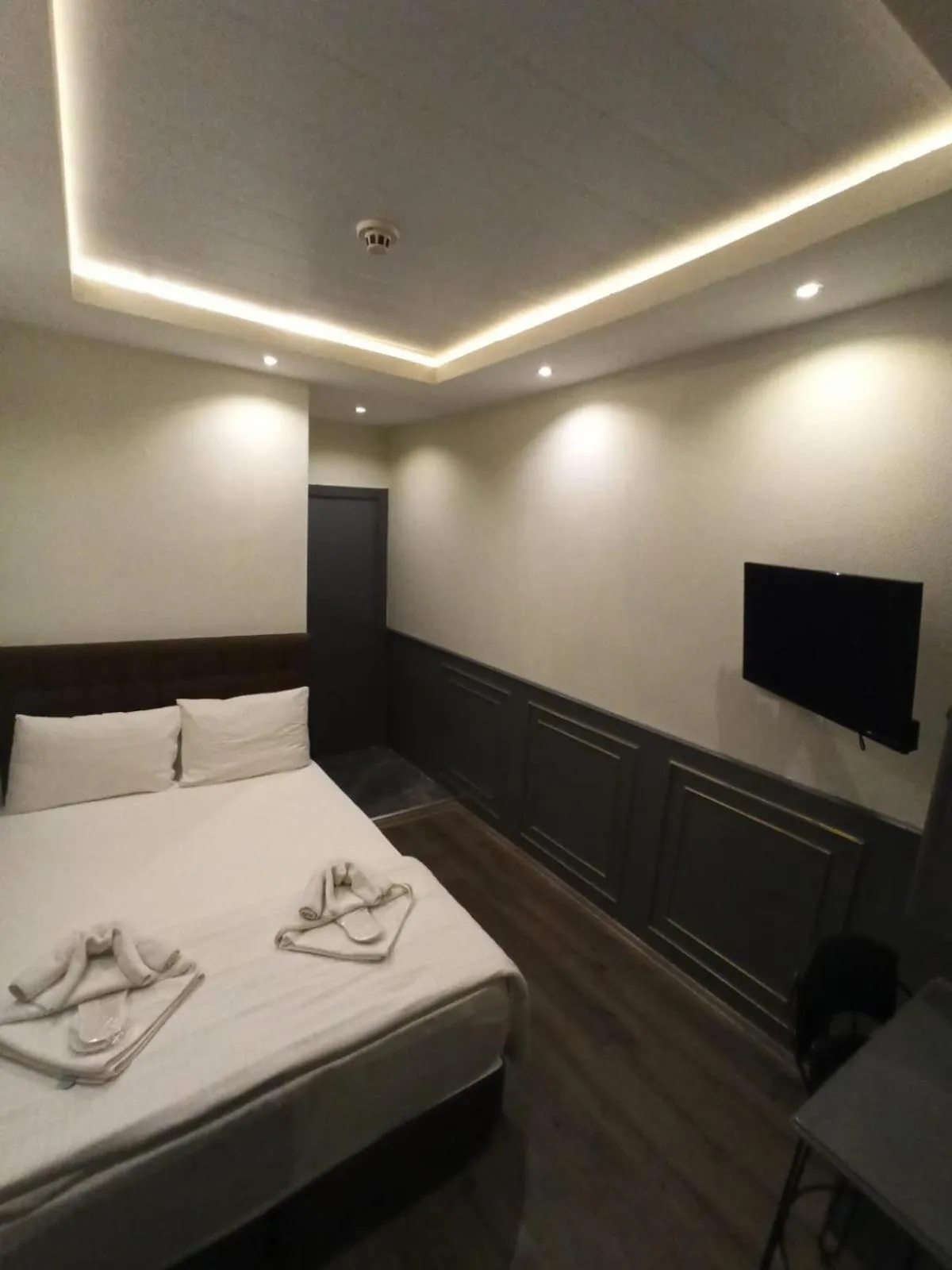 Bedroom, Bed in GANJ Hotel