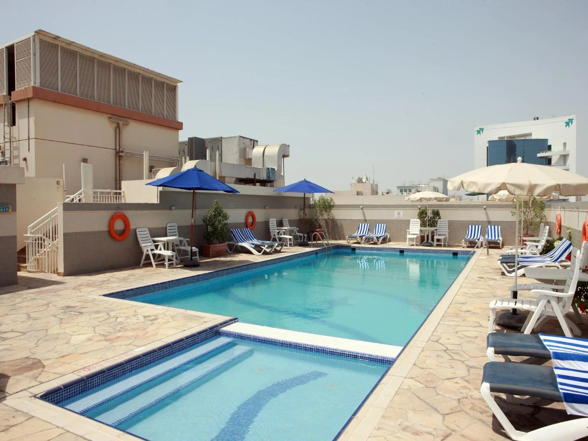Swimming pool in Rose Garden Hotel Apartments - Bur Dubai