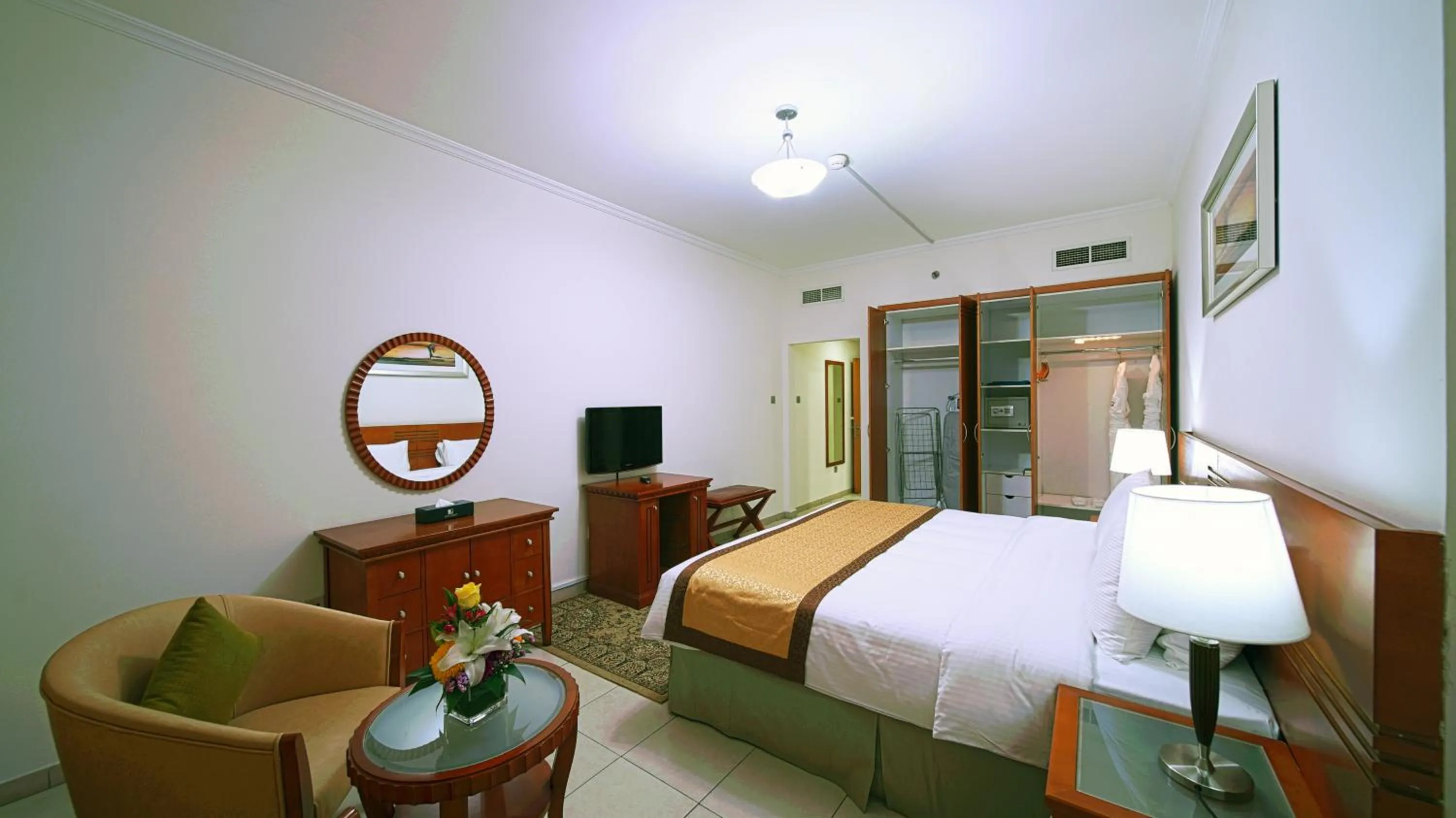 Photo of the whole room, Bed in Rose Garden Hotel Apartments - Bur Dubai