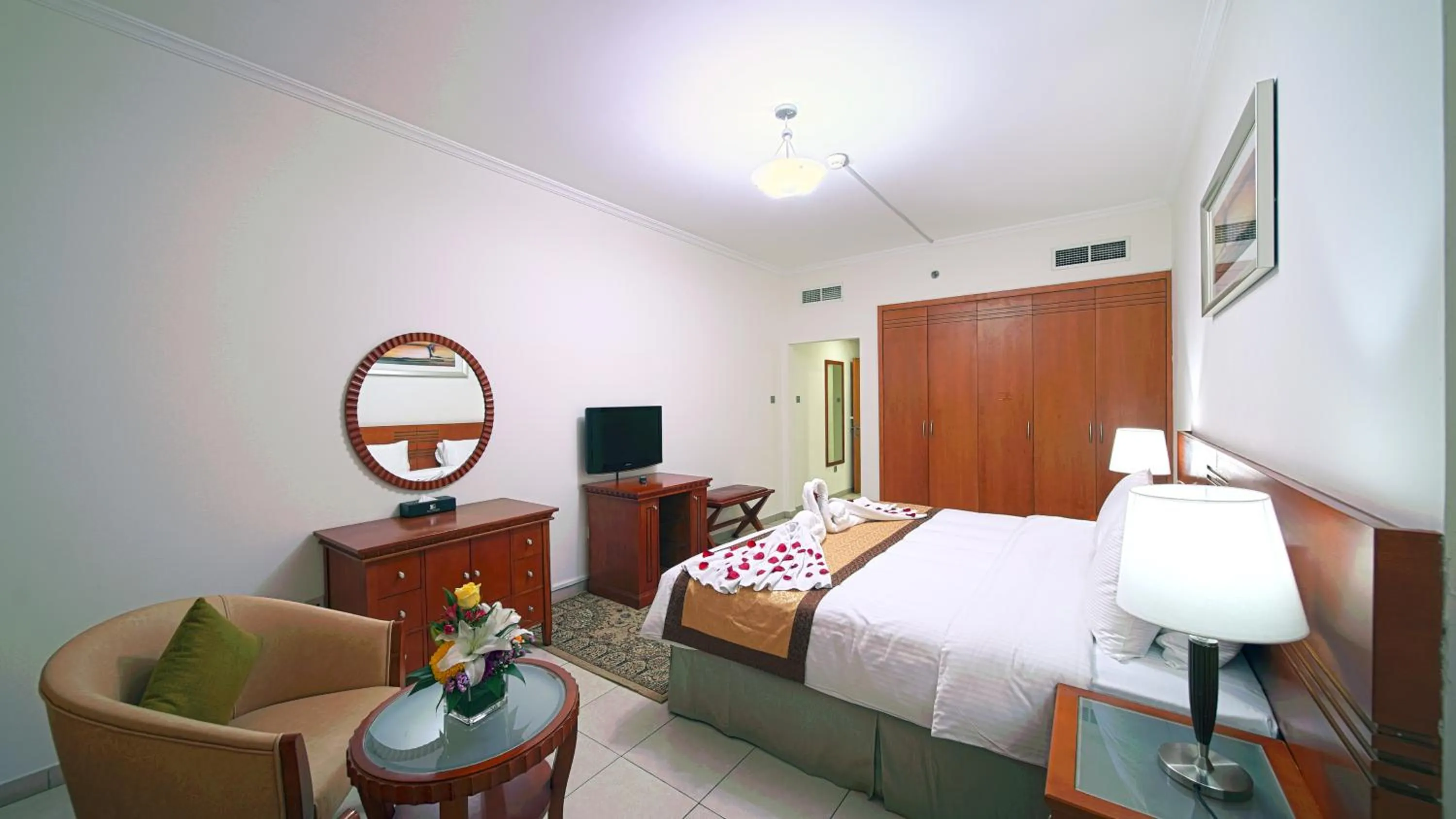 Photo of the whole room, Bed in Rose Garden Hotel Apartments - Bur Dubai