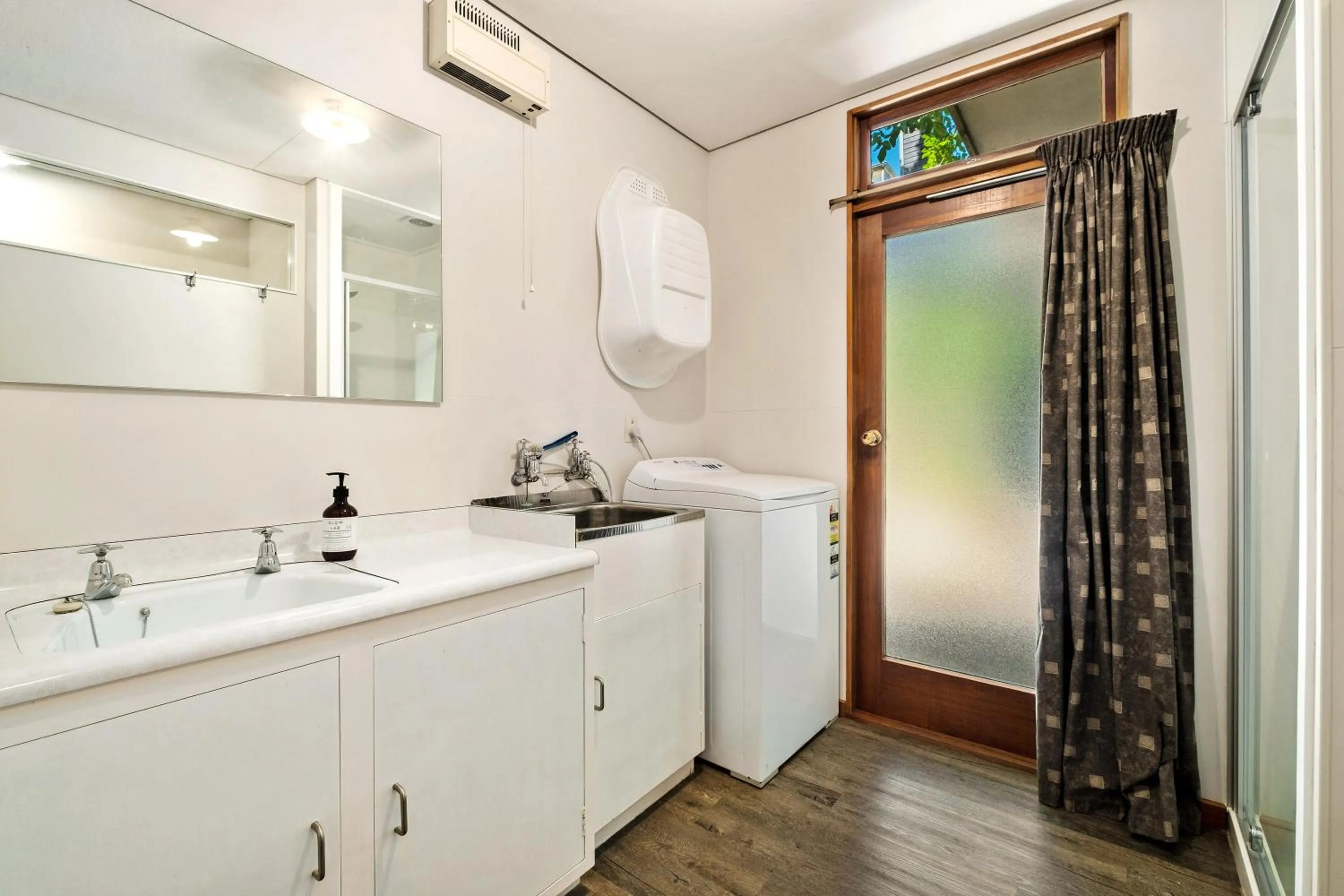 Shower in Merioneth Retreat - Arrowtown Holiday Home