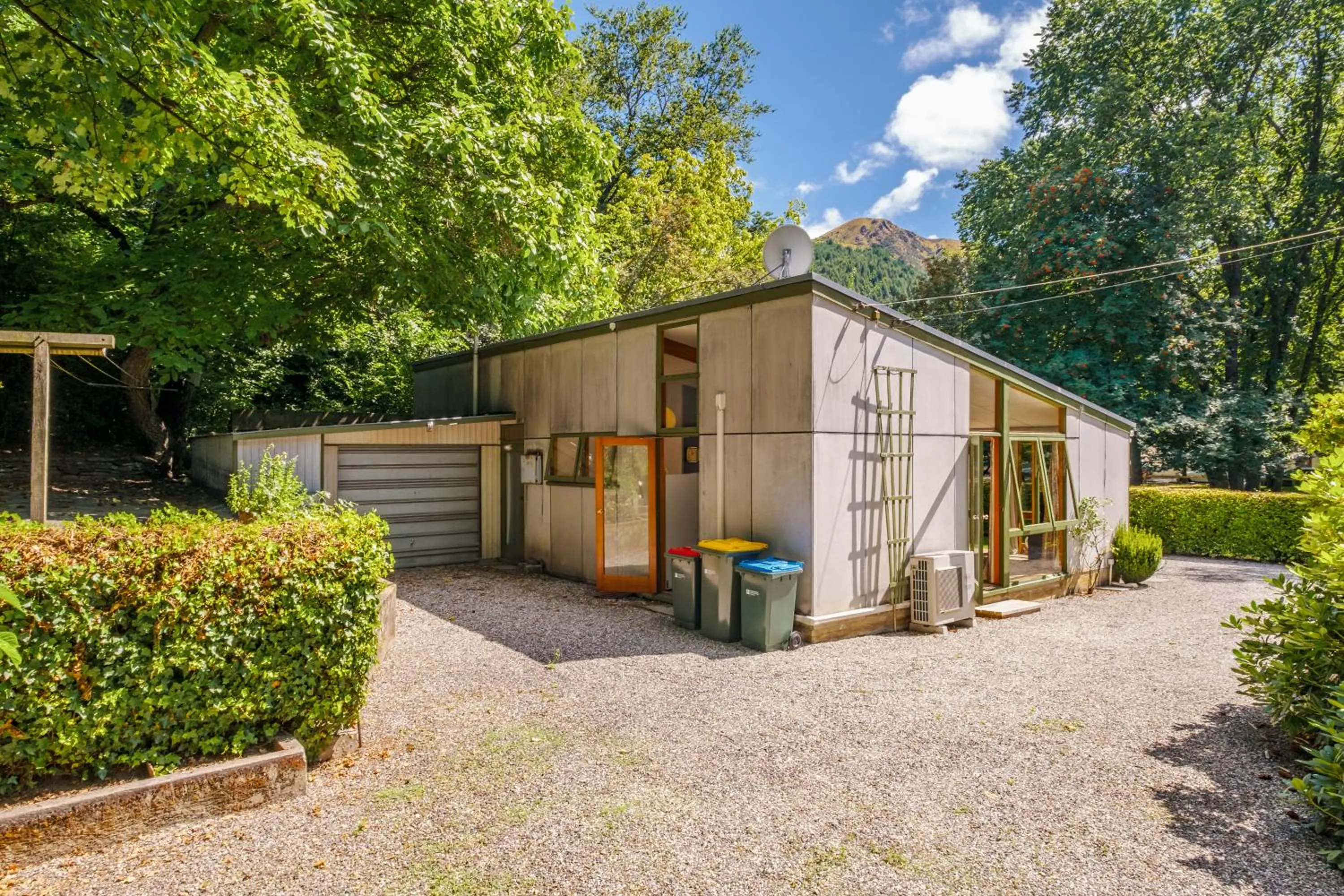 Shower in Merioneth Retreat - Arrowtown Holiday Home