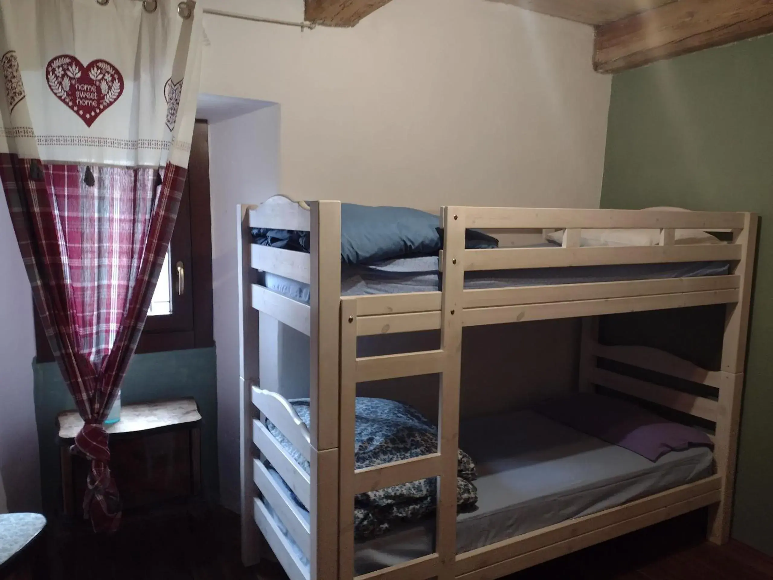 Twin Room with Shared Bathroom - single occupancy in Rifugio Monte Zeus Twin Room with Shared Bathroom - single occupancy in Rifugio Monte Zeus