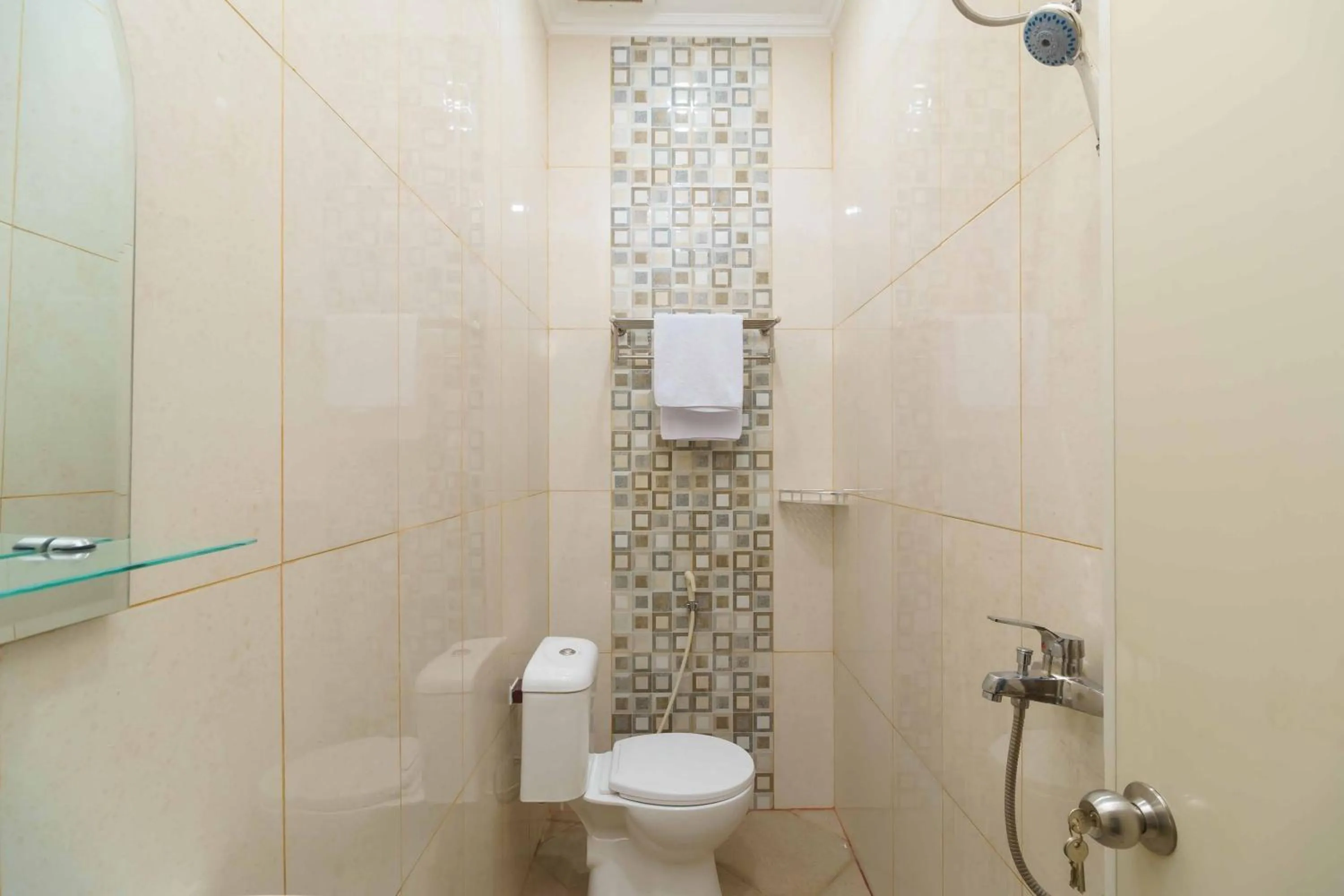 RedDoorz @ Taman Galaxy Bekasi