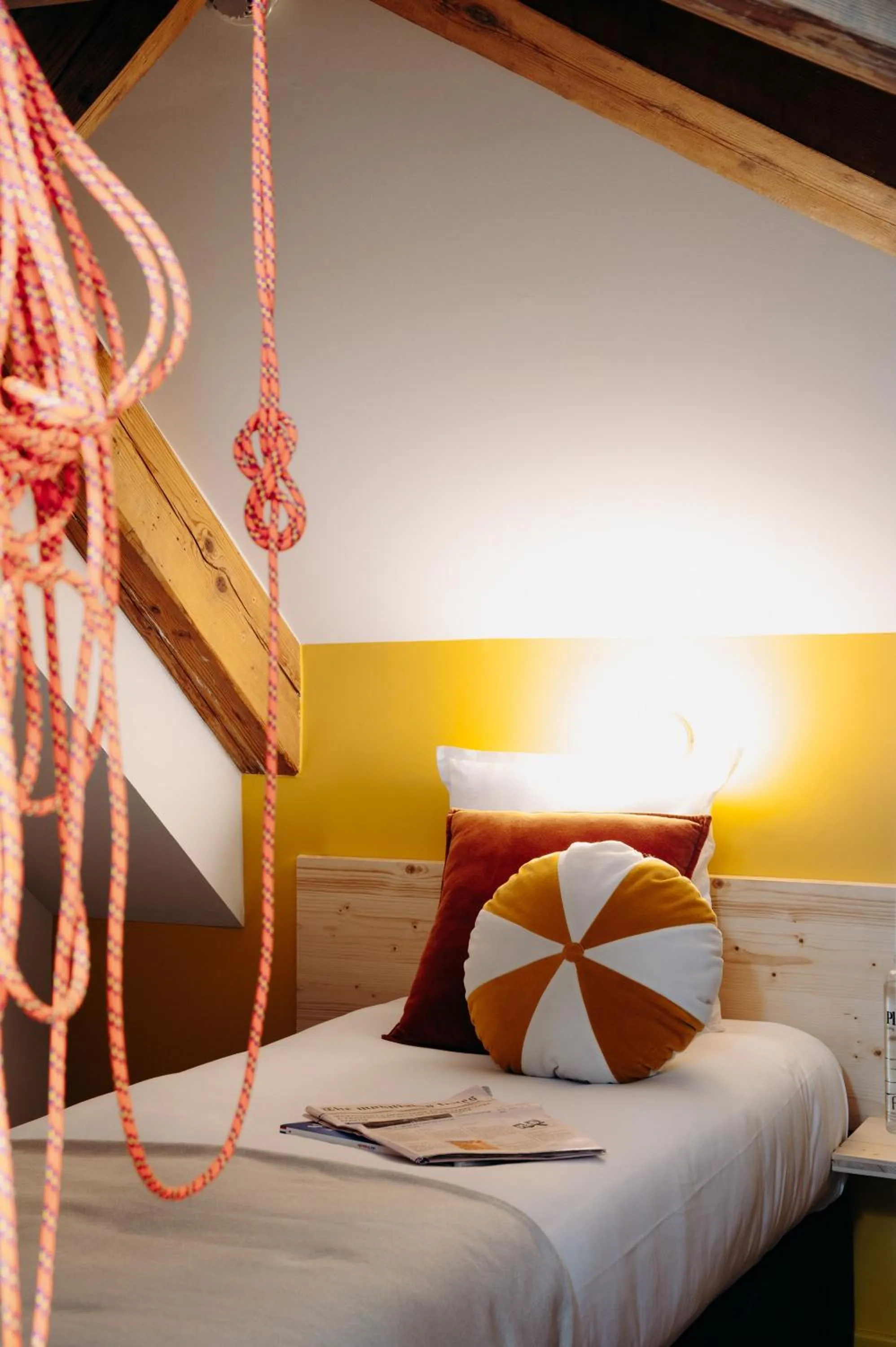 Photo of the whole room, Bed in PlanB - Living Saint-Gervais - 250m des Remontées Mécaniques