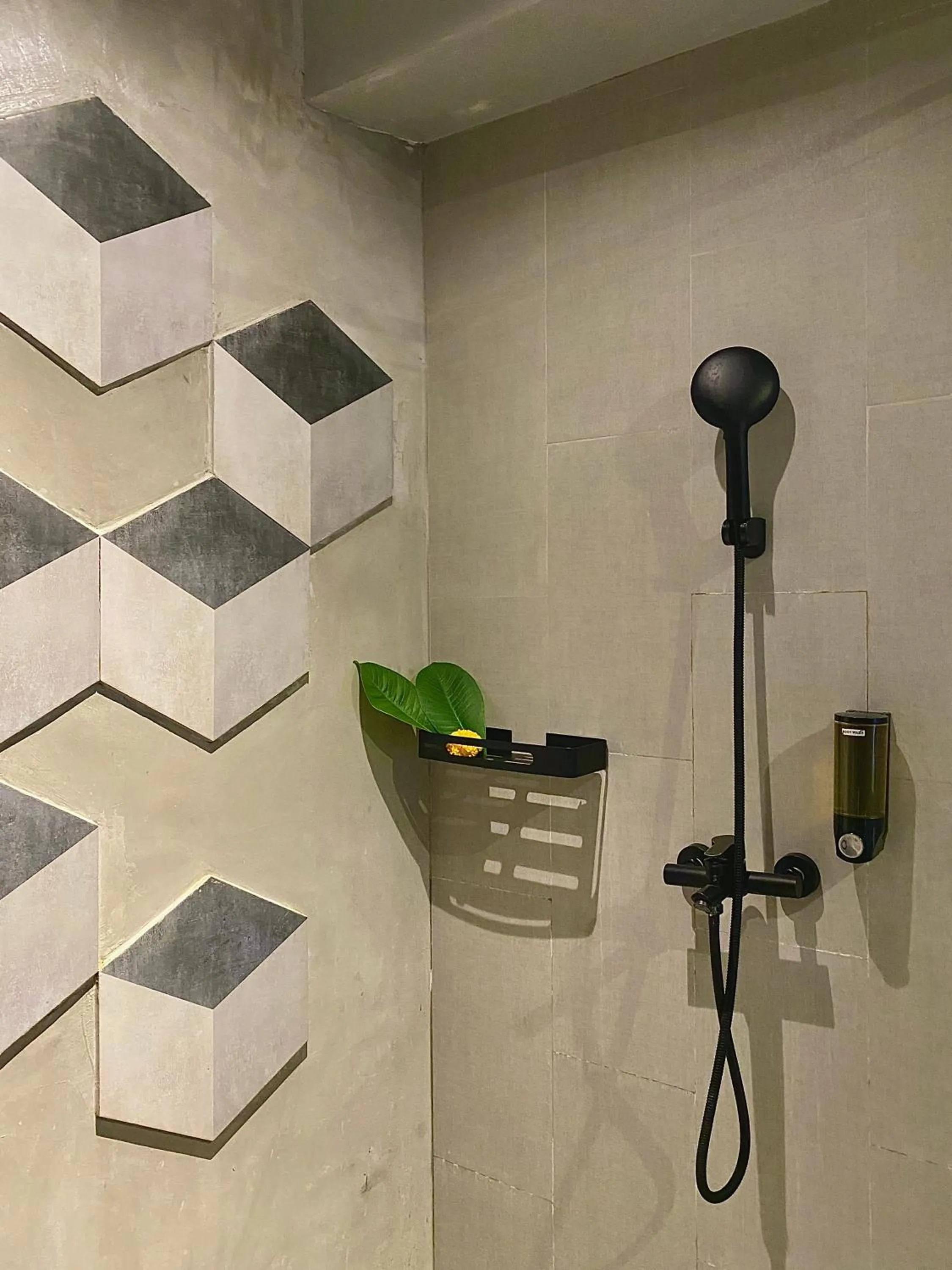 Toilet in The Jungle Hostel Canggu